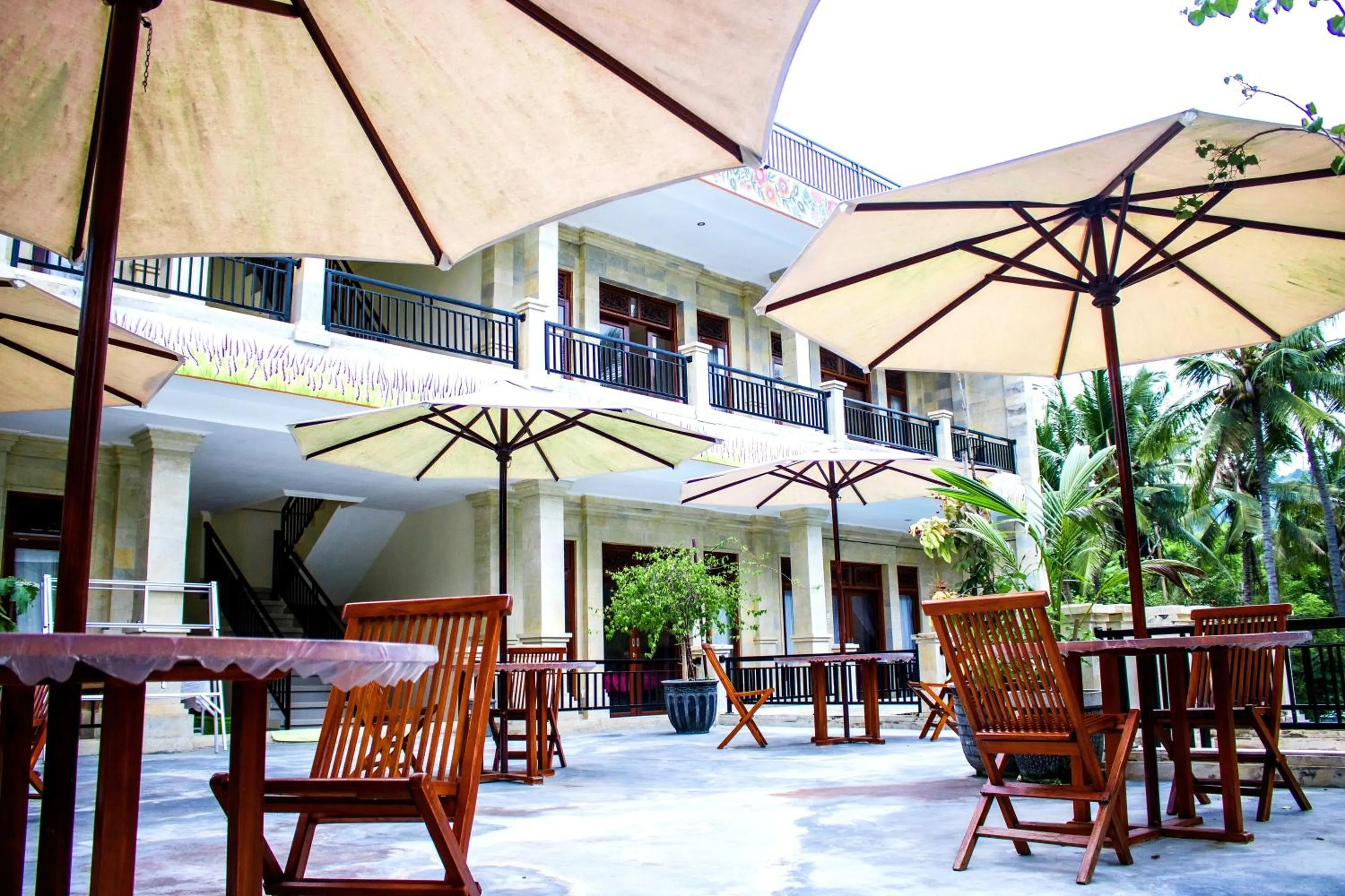 Restaurant/places to eat in Bali 85 Beach Inn