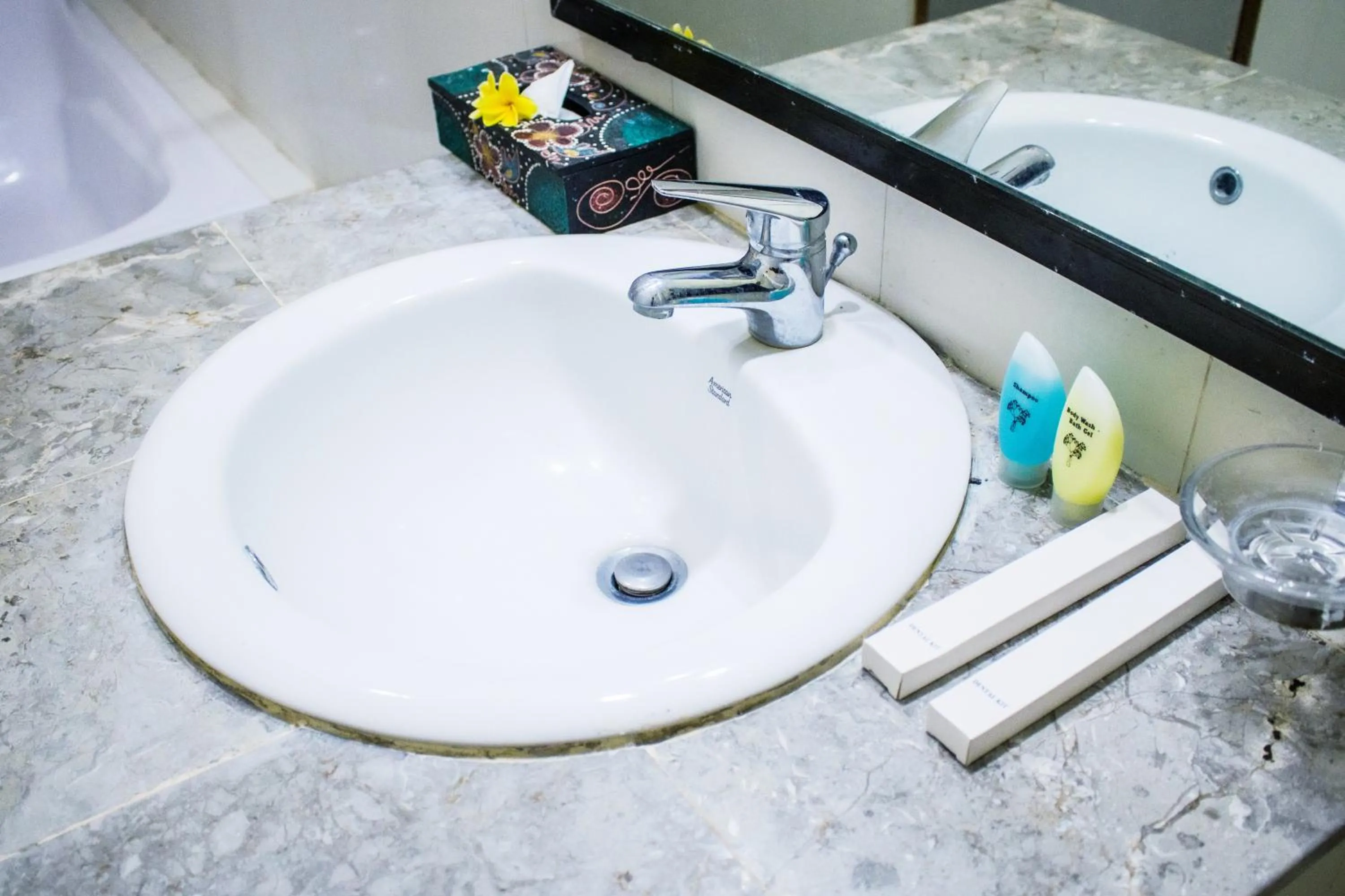 Bathroom in Bali 85 Beach Inn