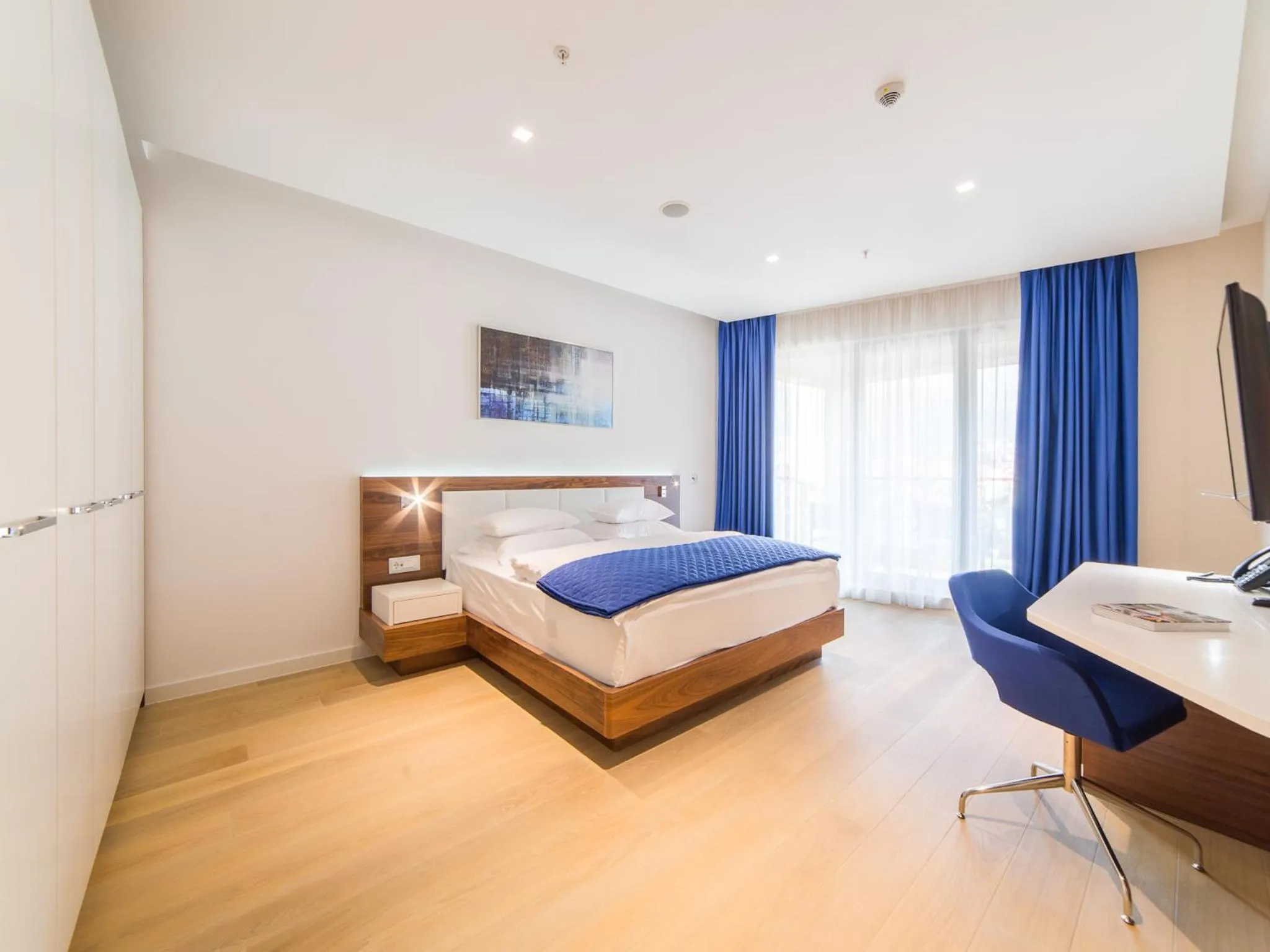 Bed in Hotel TQ Plaza