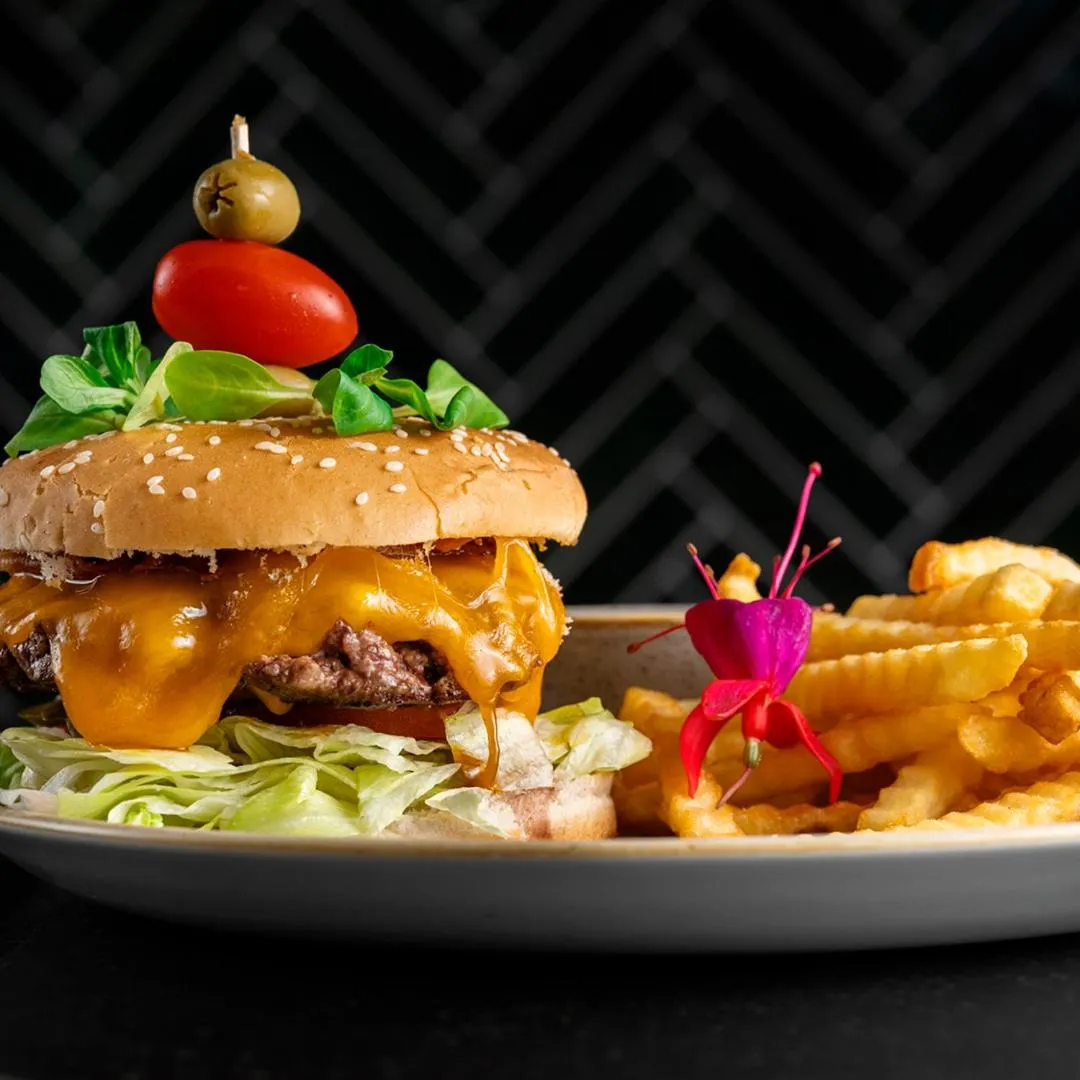 Lunch in Hotel TQ Plaza