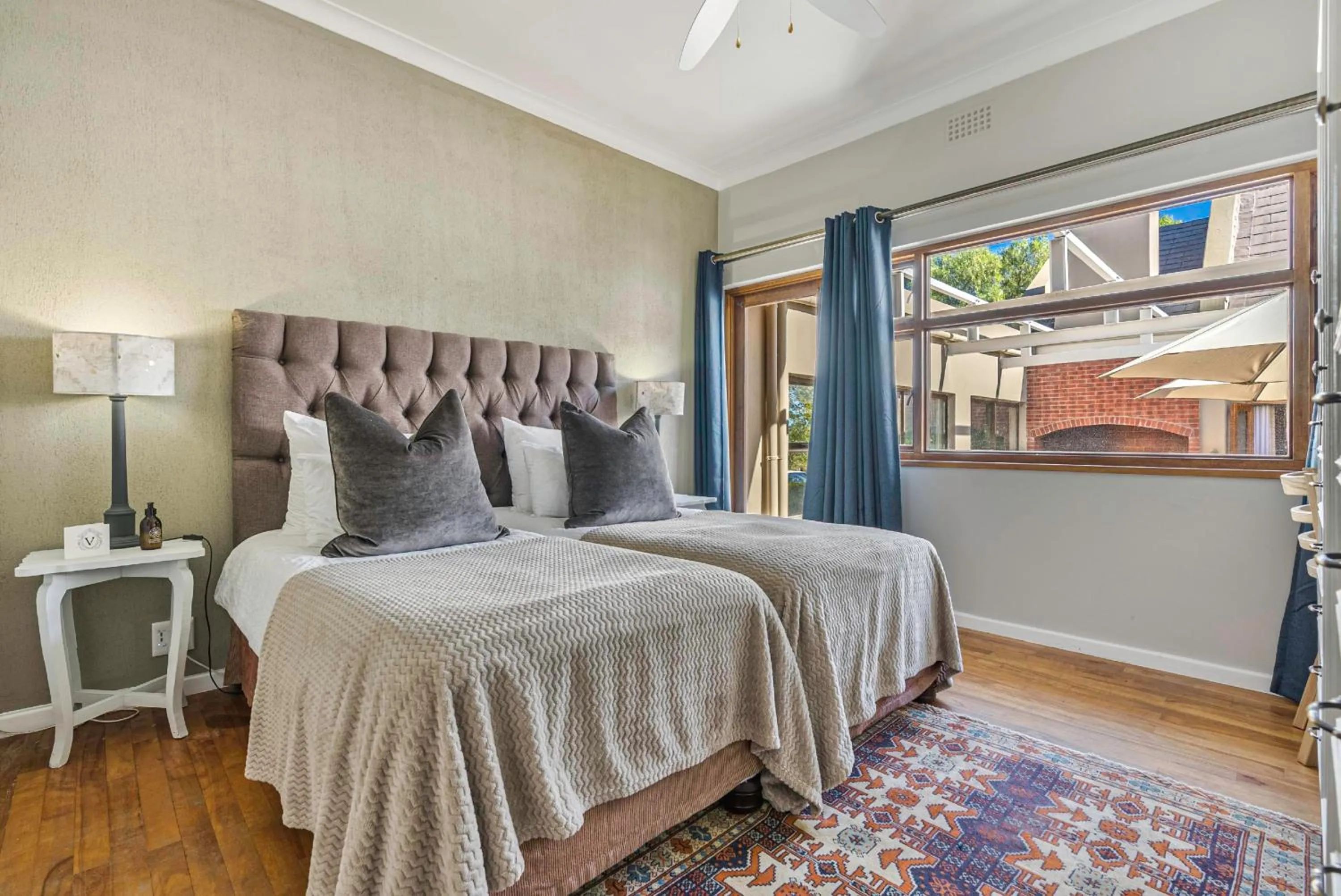 Photo of the whole room, Bed in Val de Vine