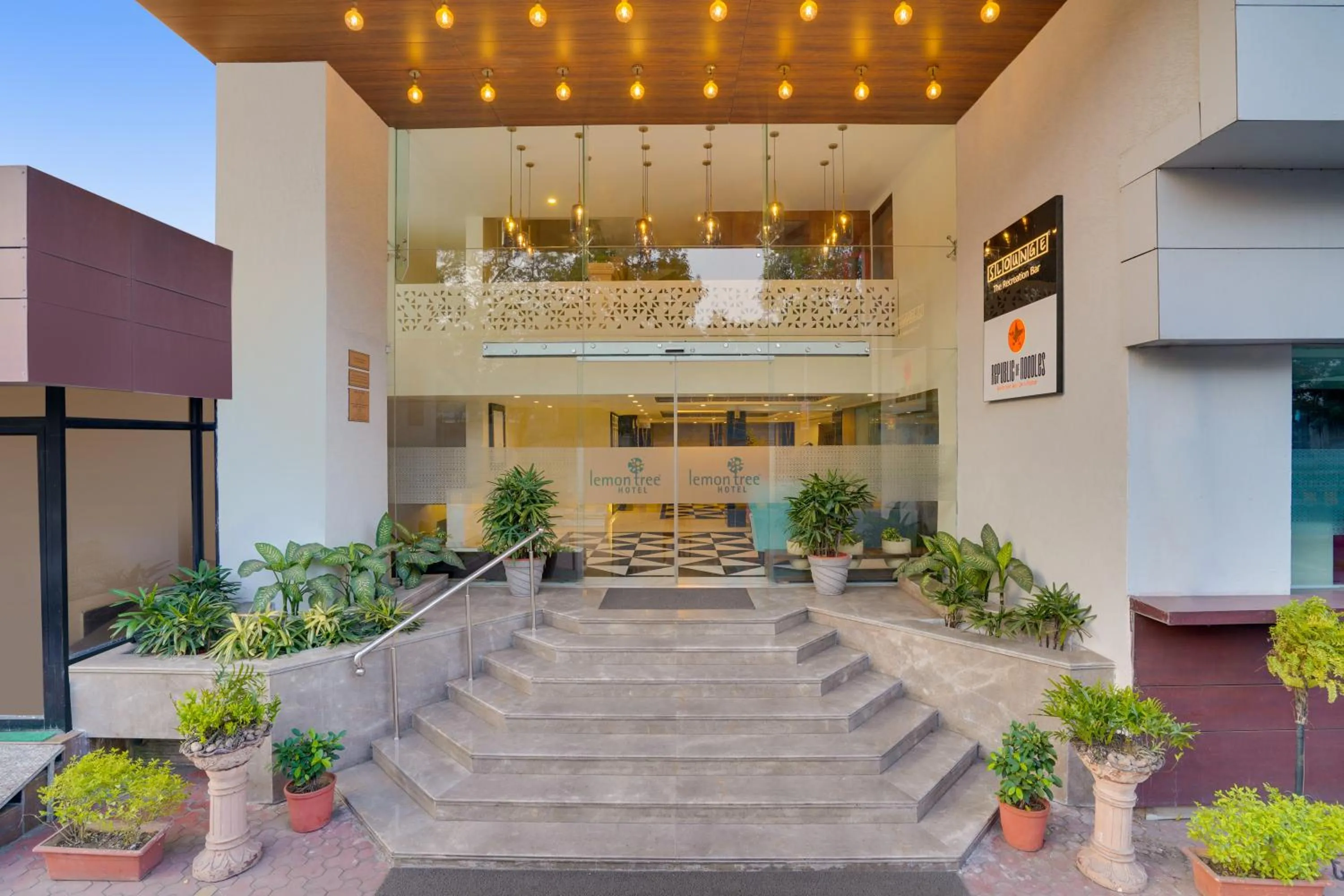 Facade/entrance in Lemon Tree Hotel, Centre Point, Jamshedpur