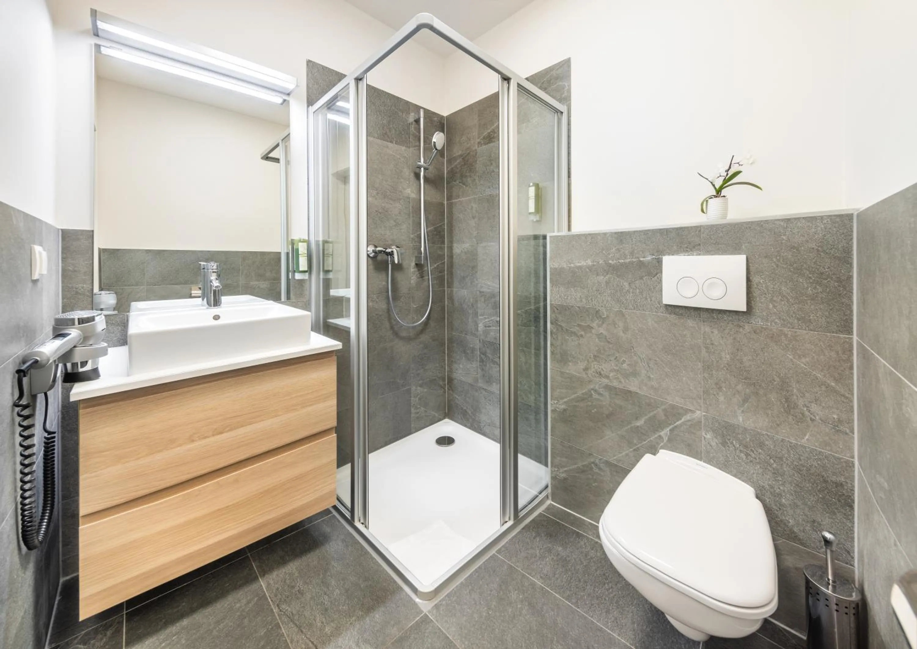 Bathroom in Citadines South Vienna