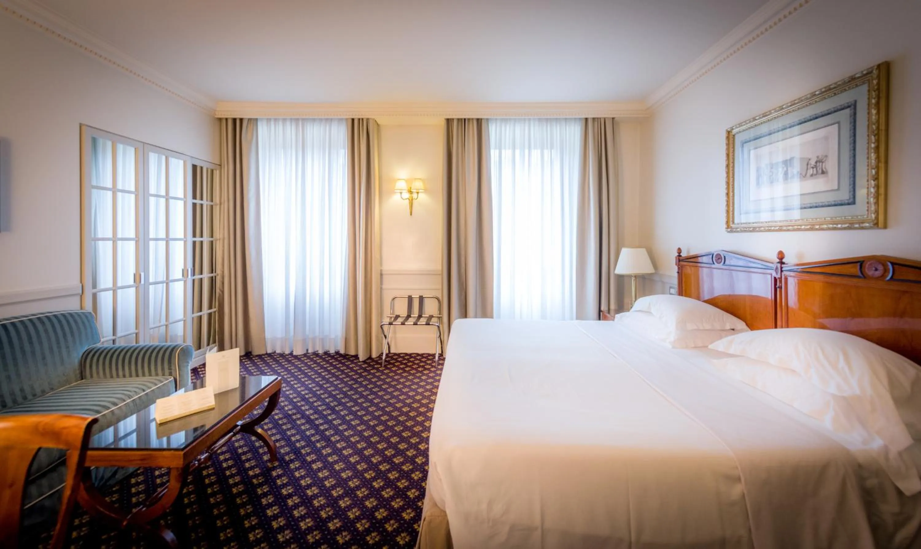 Photo of the whole room, Bed in Grand Hotel Sitea