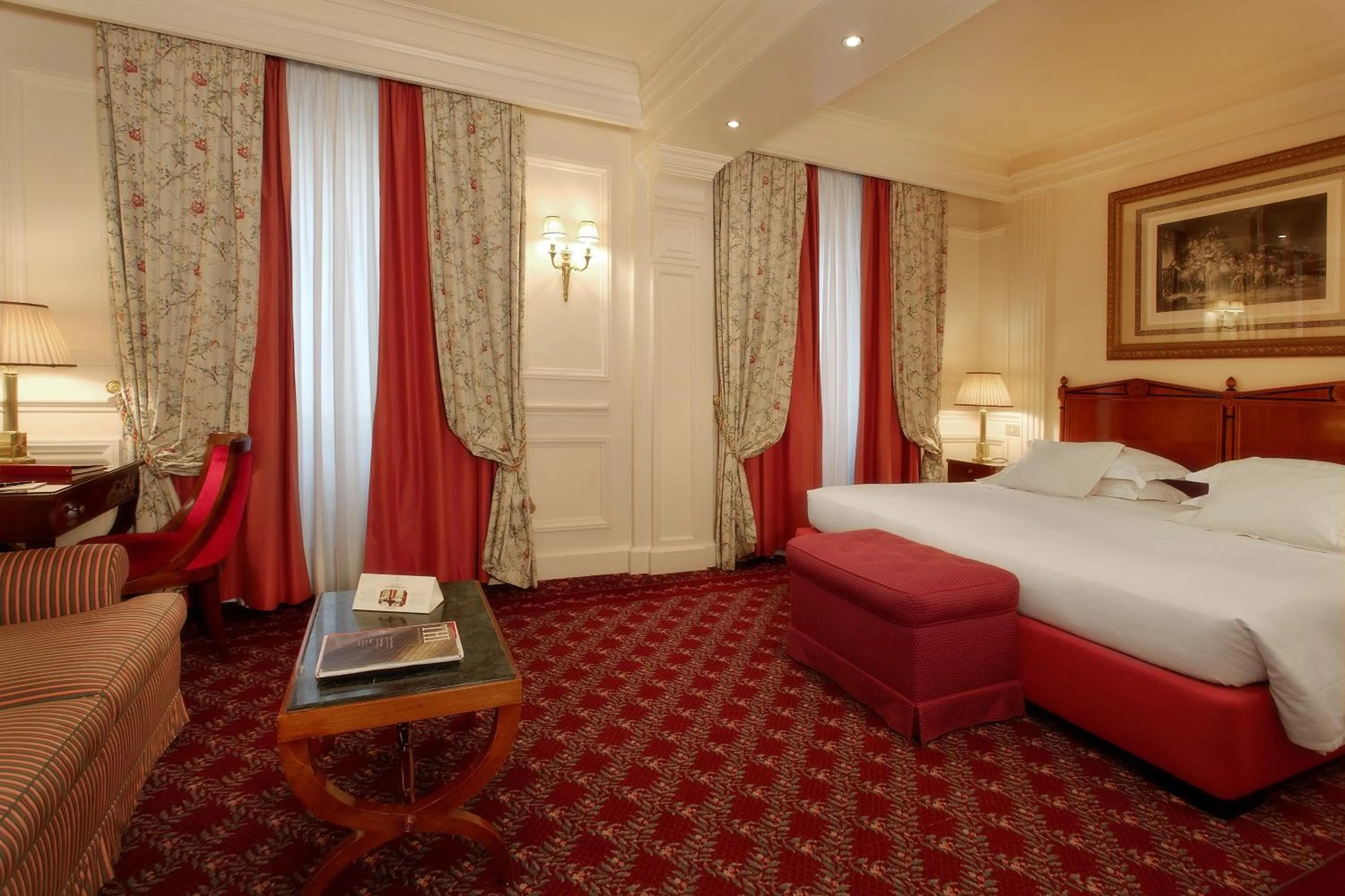 Bed in Grand Hotel Sitea
