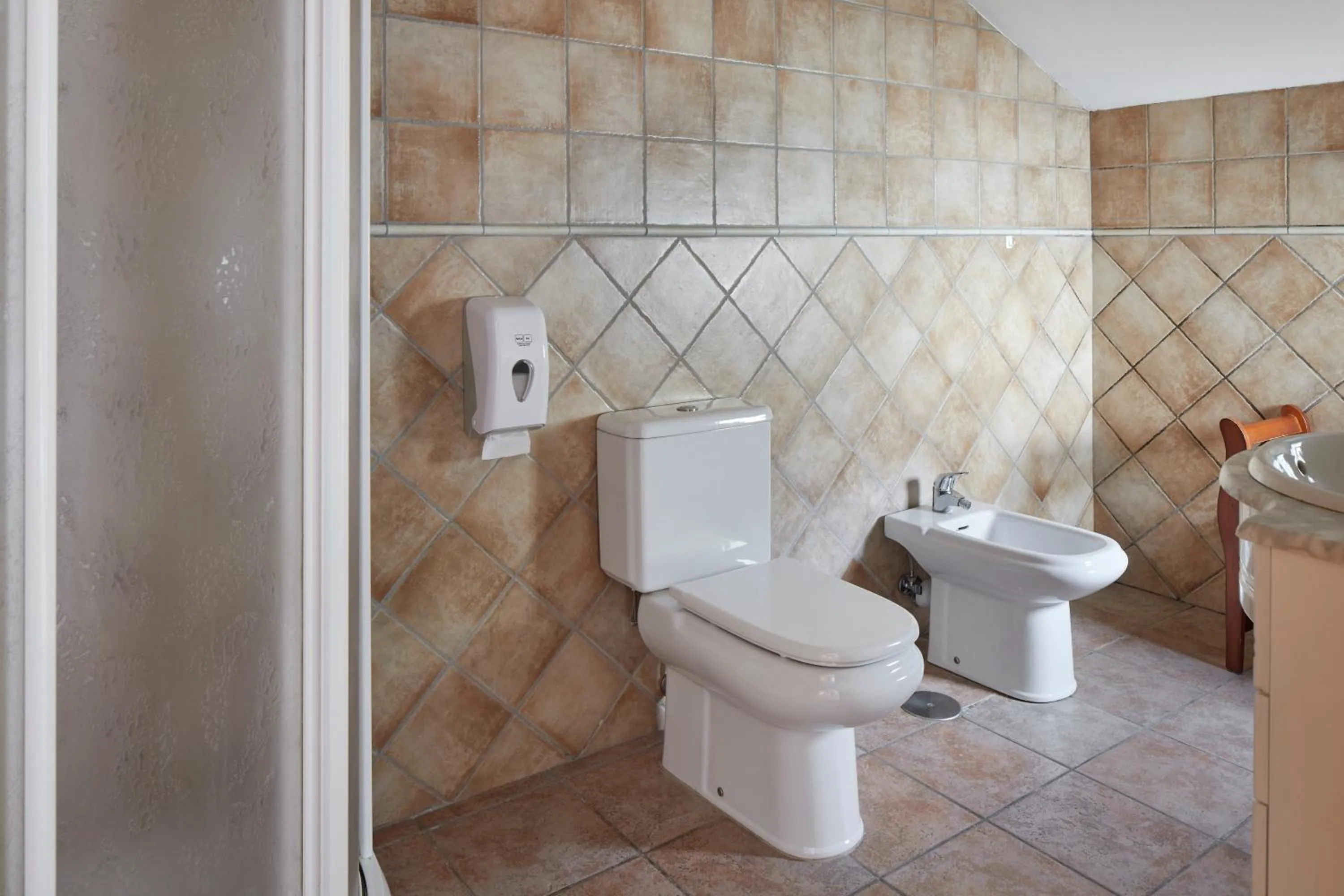 Toilet in Leizarooms