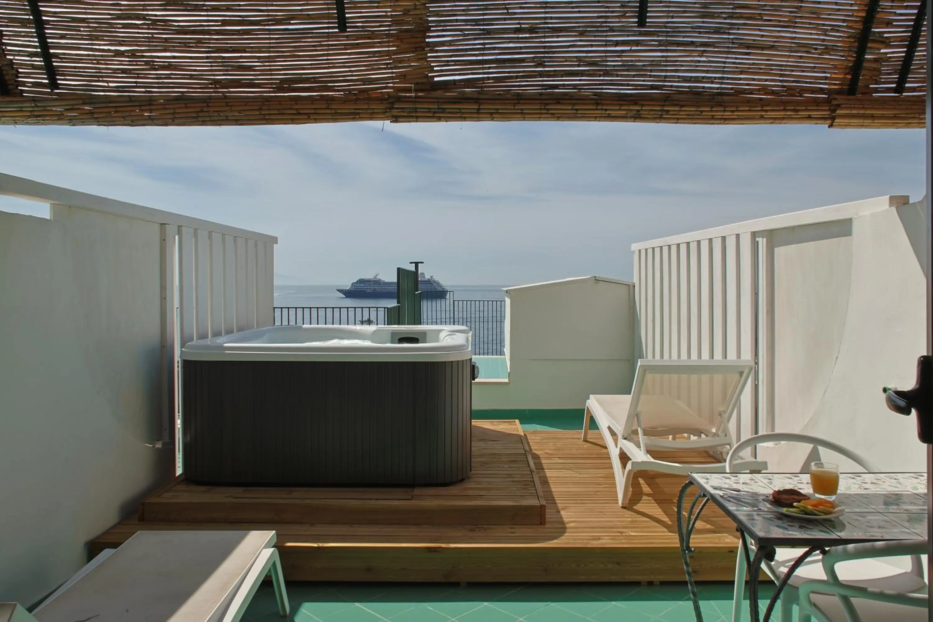 Patio in Hotel Aurora