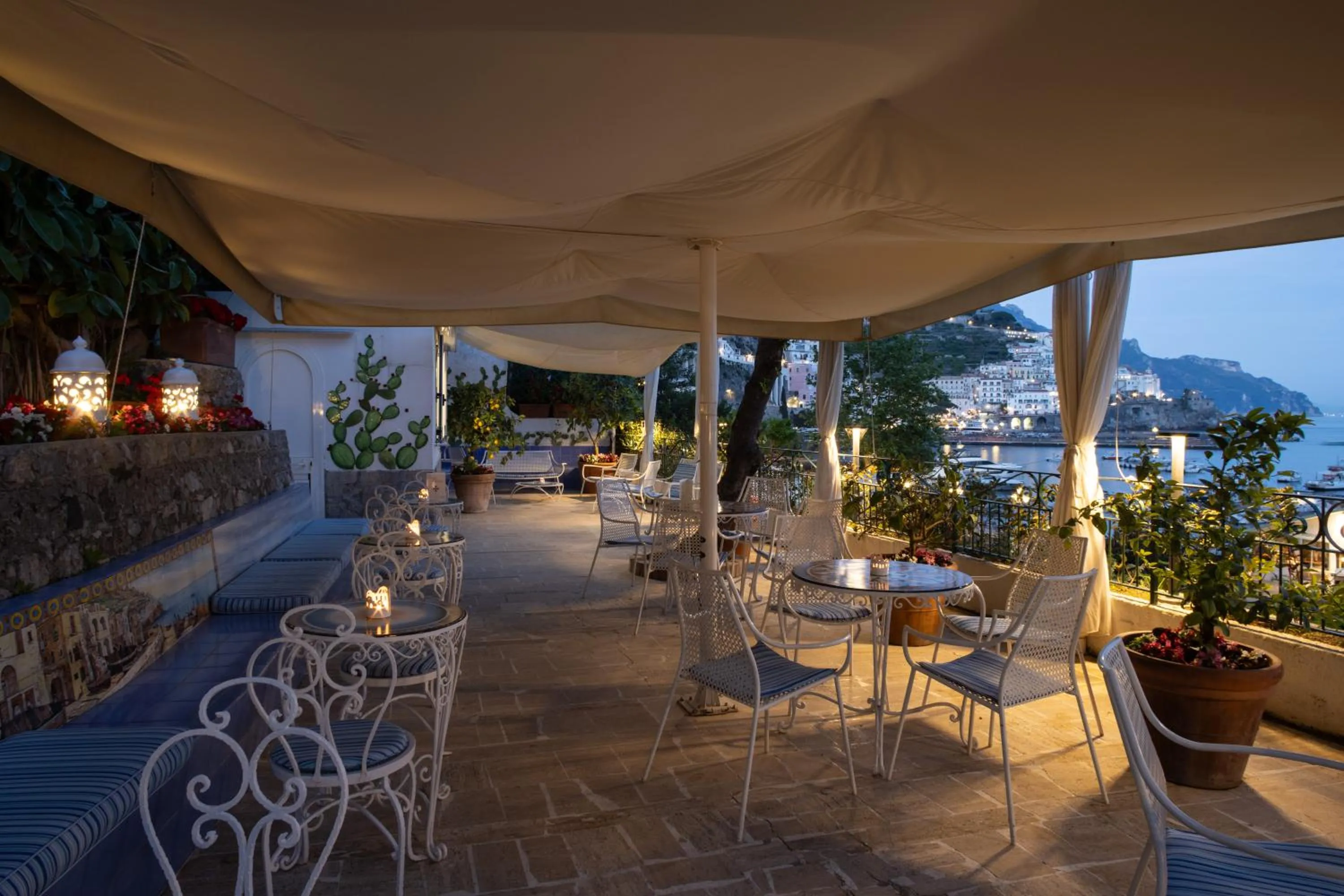 Patio in Hotel Aurora