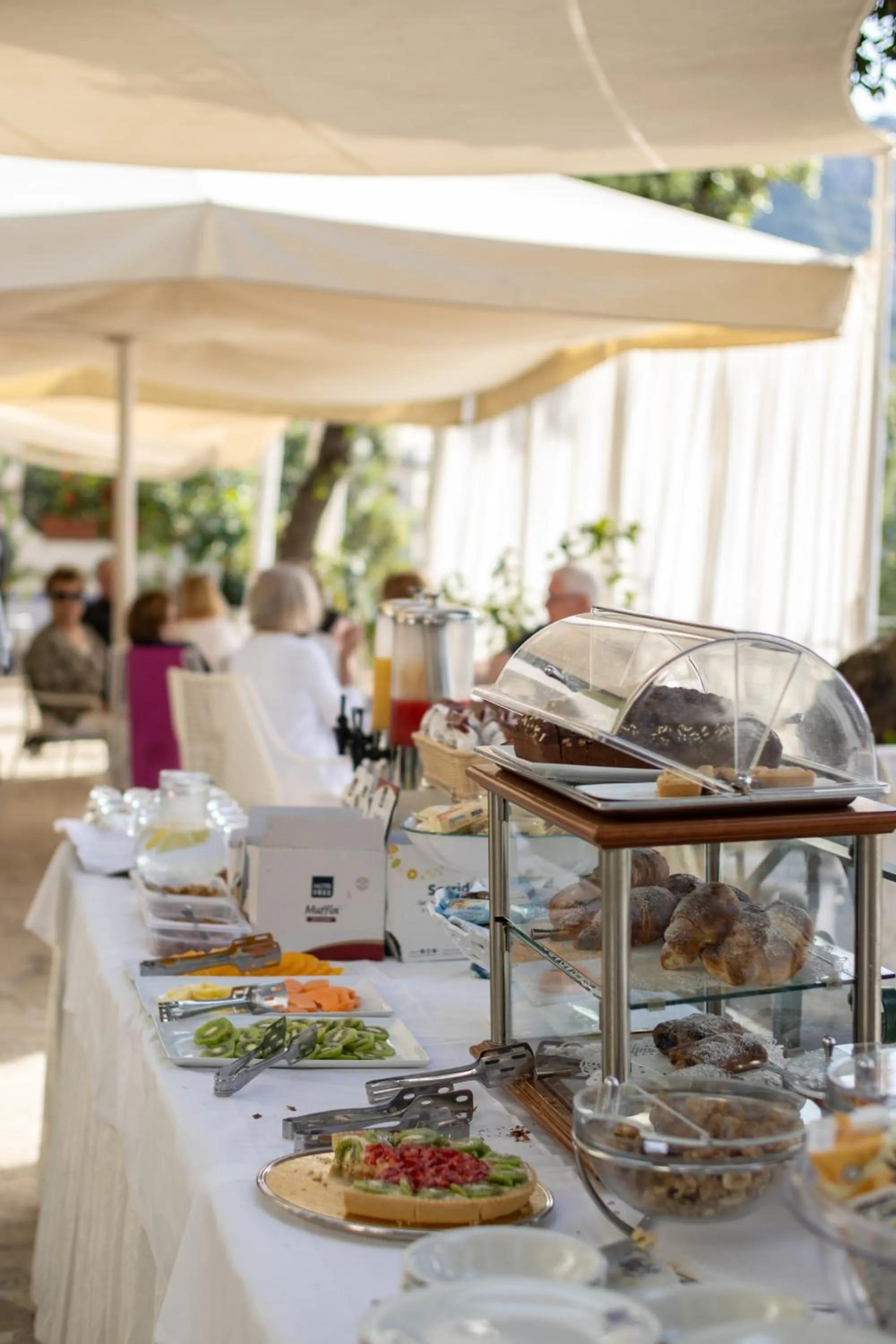 Breakfast in Hotel Aurora