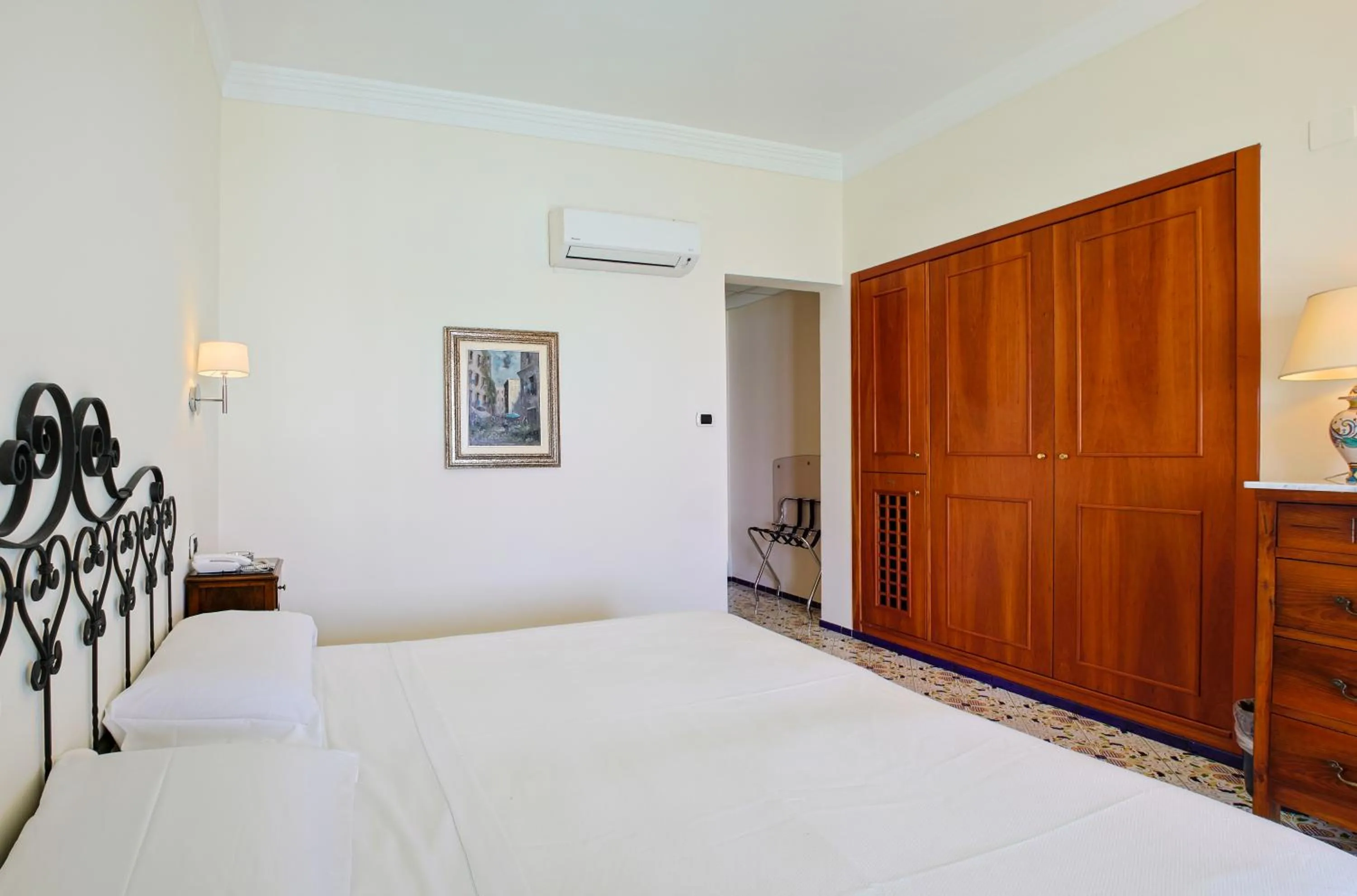 Bedroom, Bed in Hotel Aurora