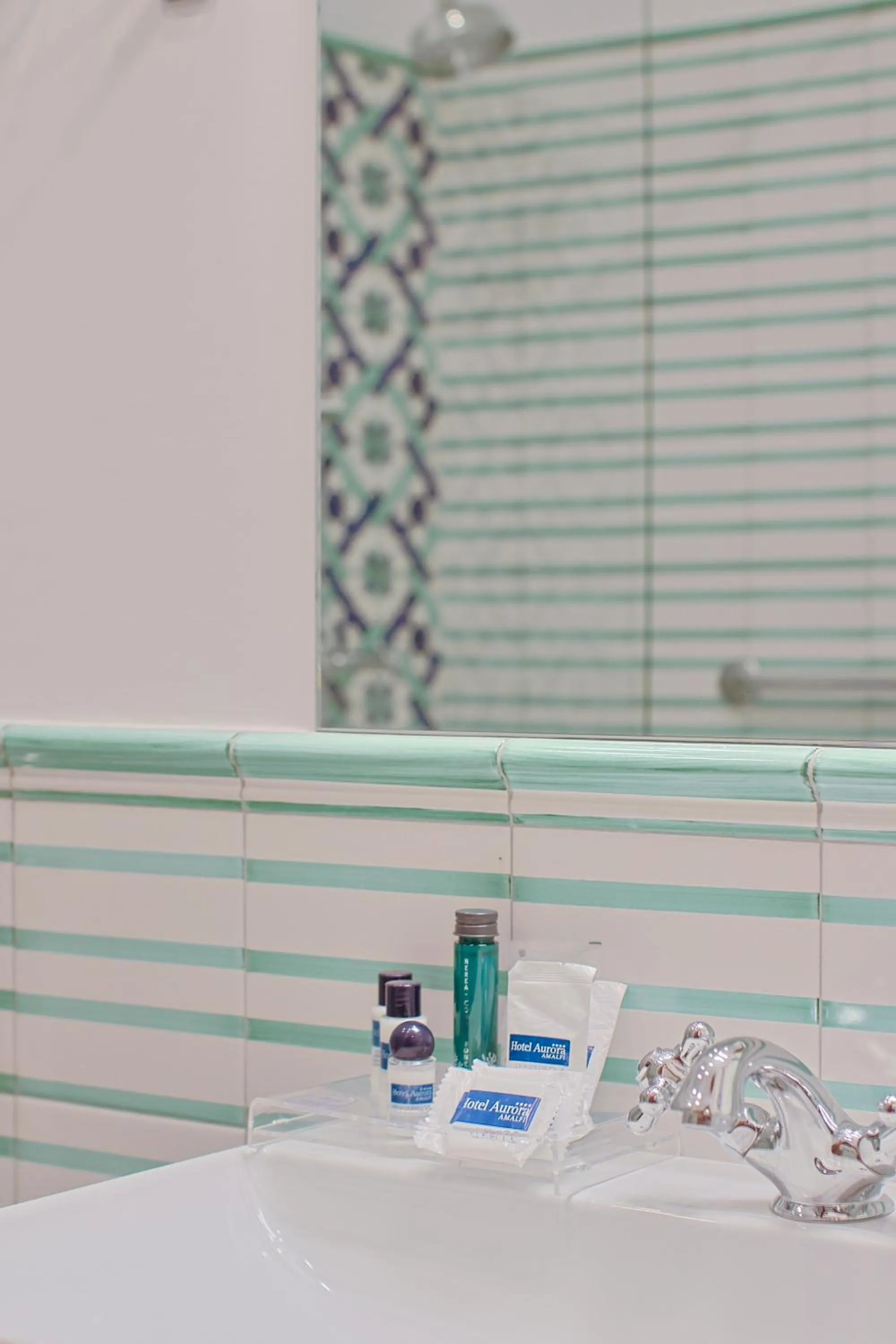 Bathroom in Hotel Aurora