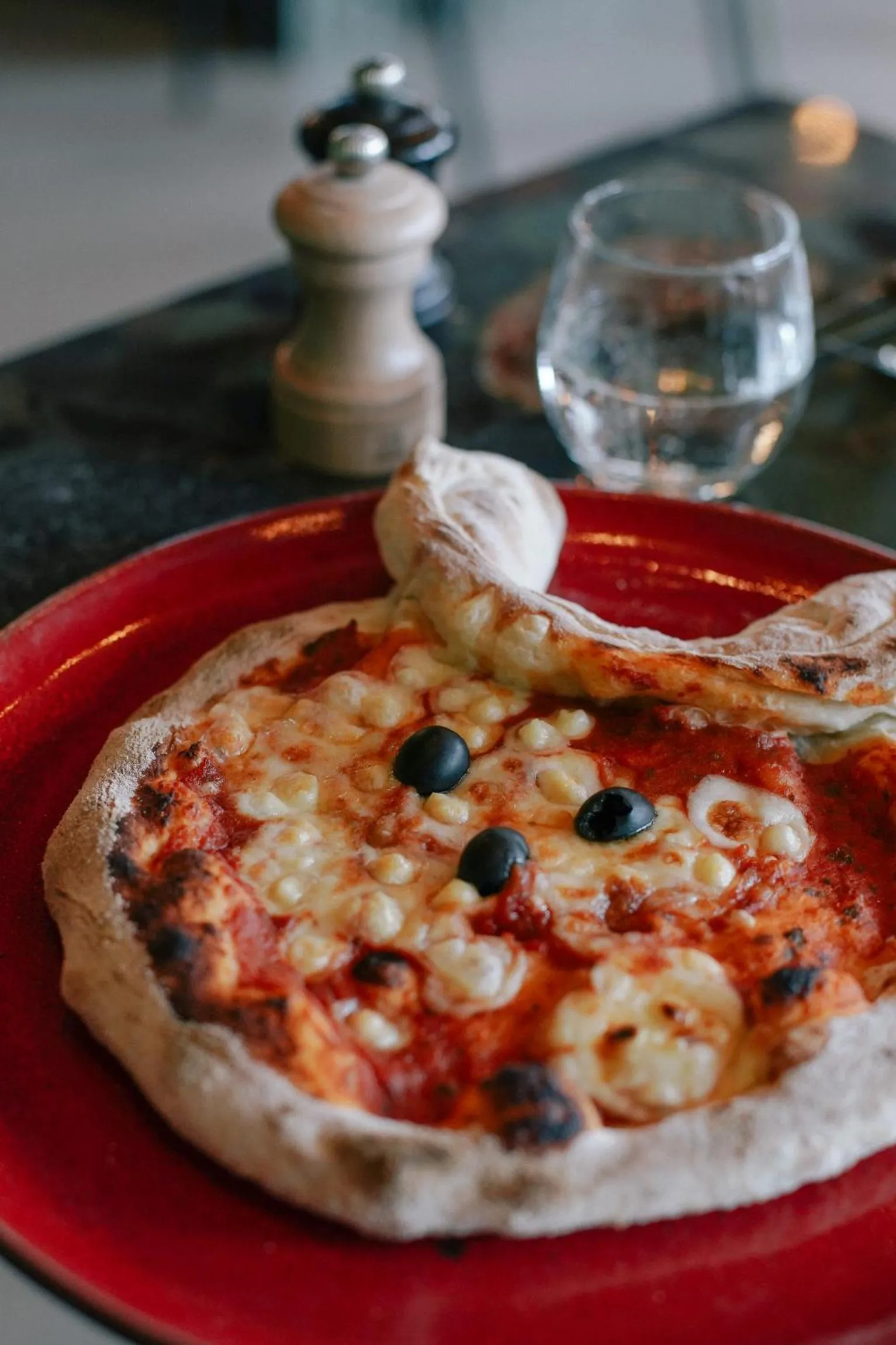 Restaurant/places to eat in La Belle Ville