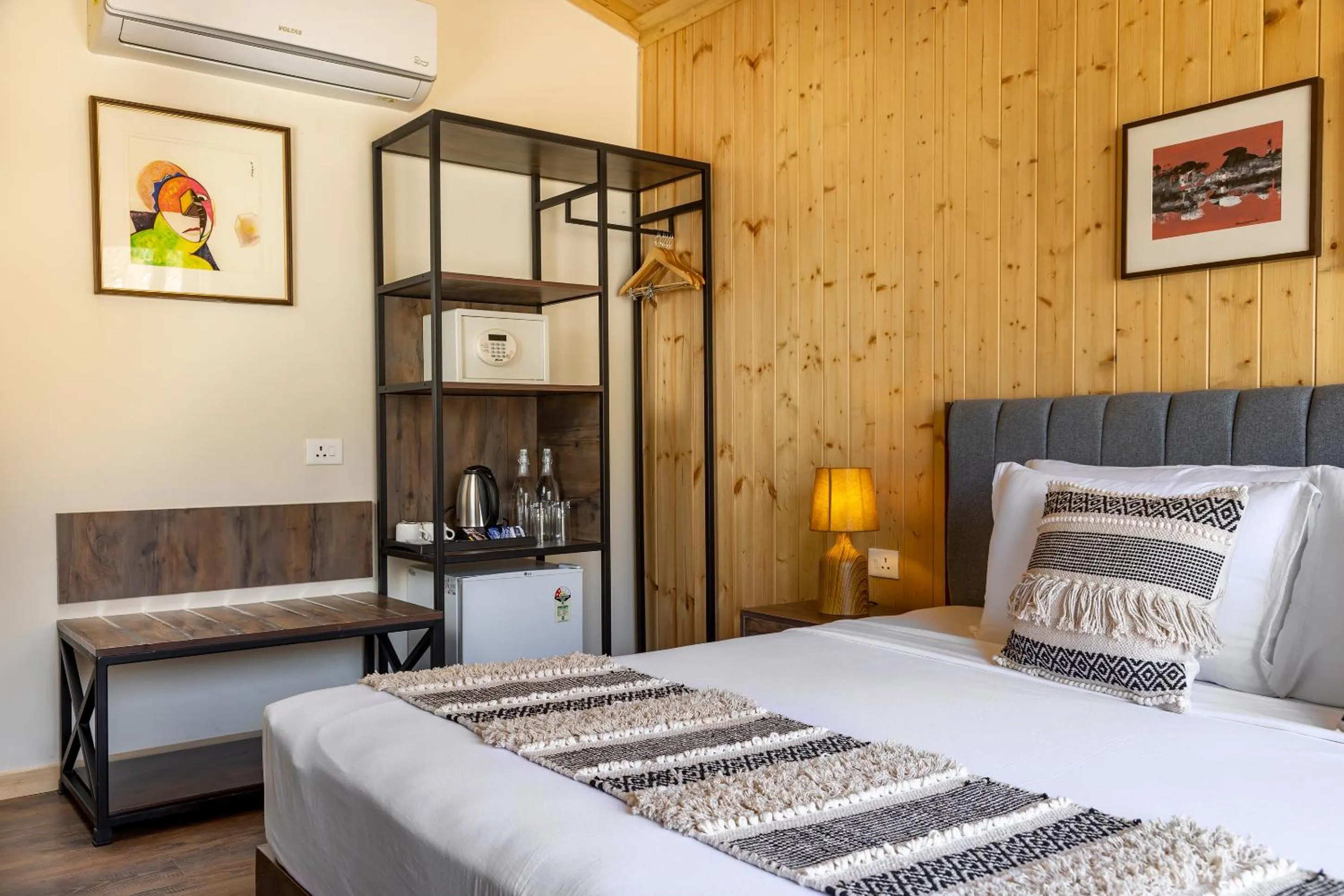 Bedroom, Bed in juSTa Rasa Retreat & Spa Rishikesh