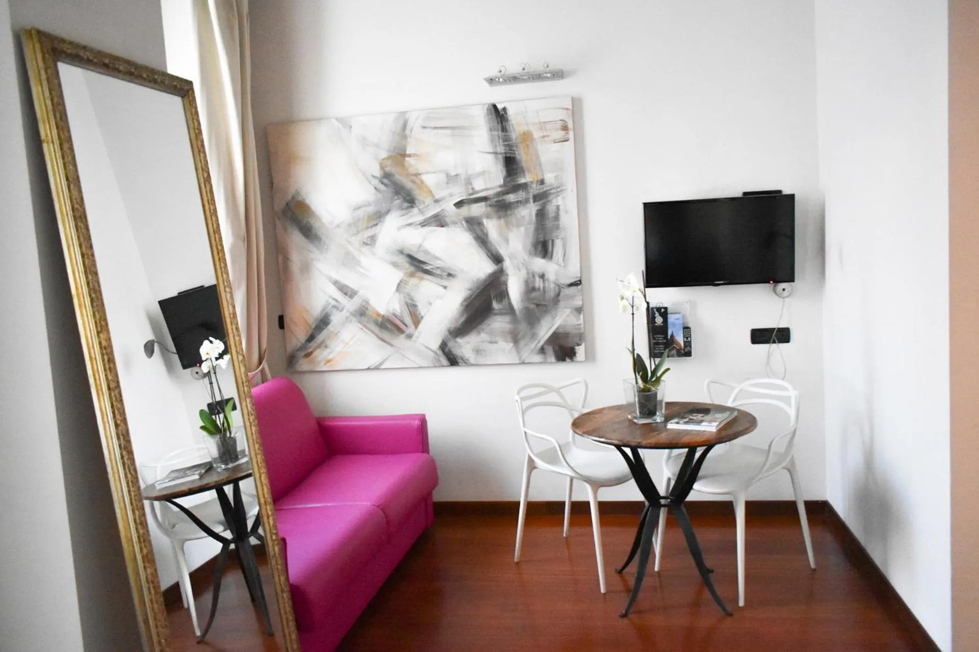 Bedroom in Art Hotel Boston