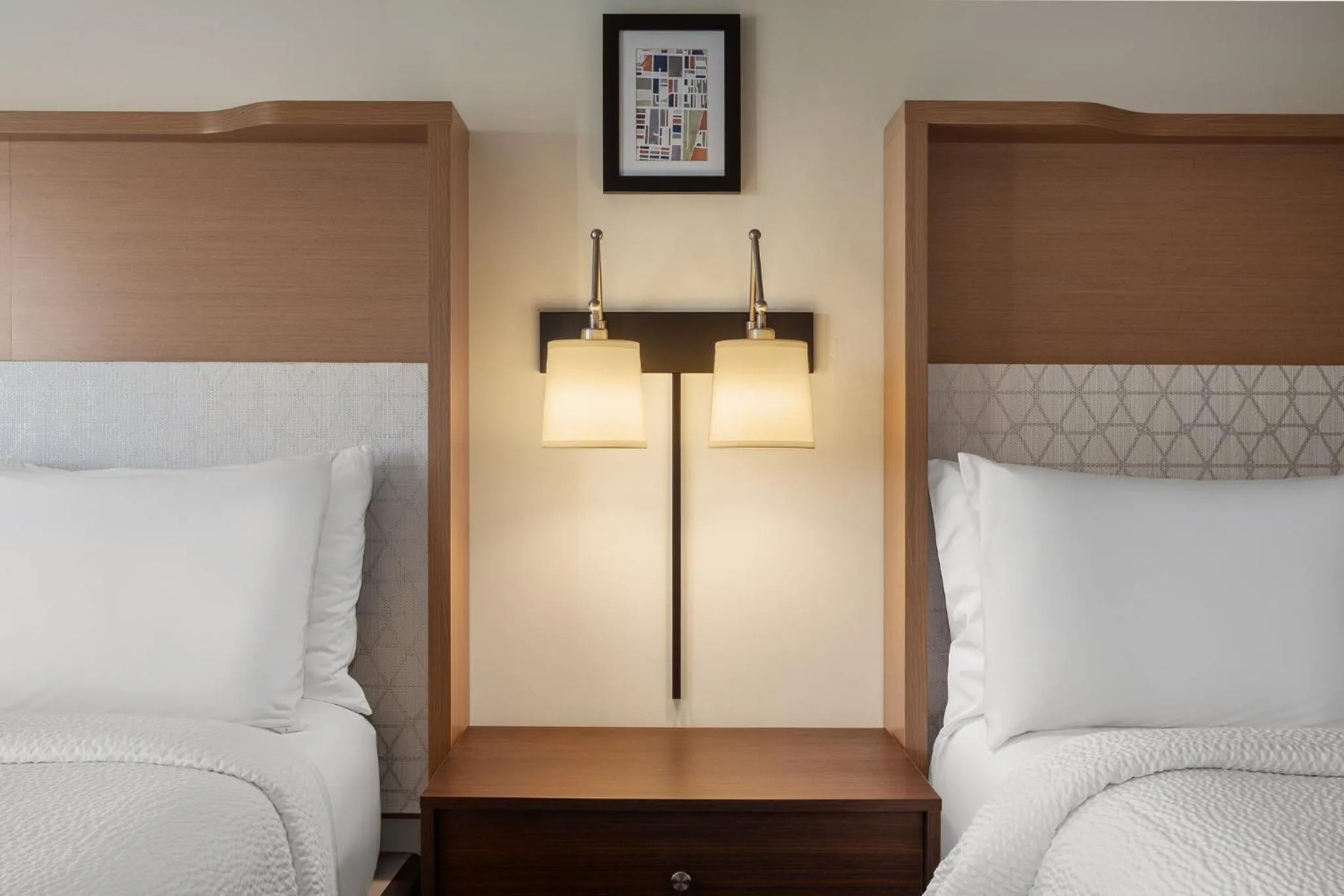 Photo of the whole room, Bed in Holiday Inn & Suites Detroit - Troy by IHG