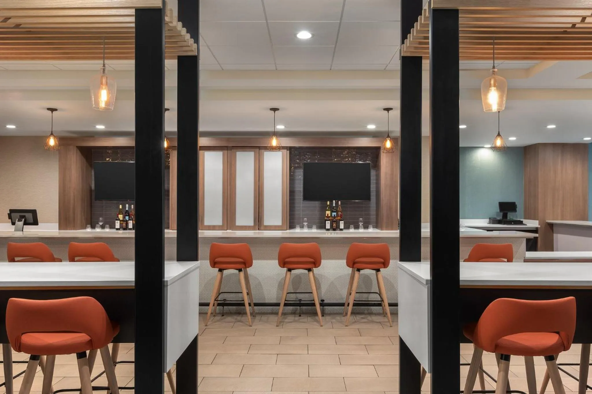 Restaurant/places to eat in Holiday Inn & Suites Detroit - Troy by IHG