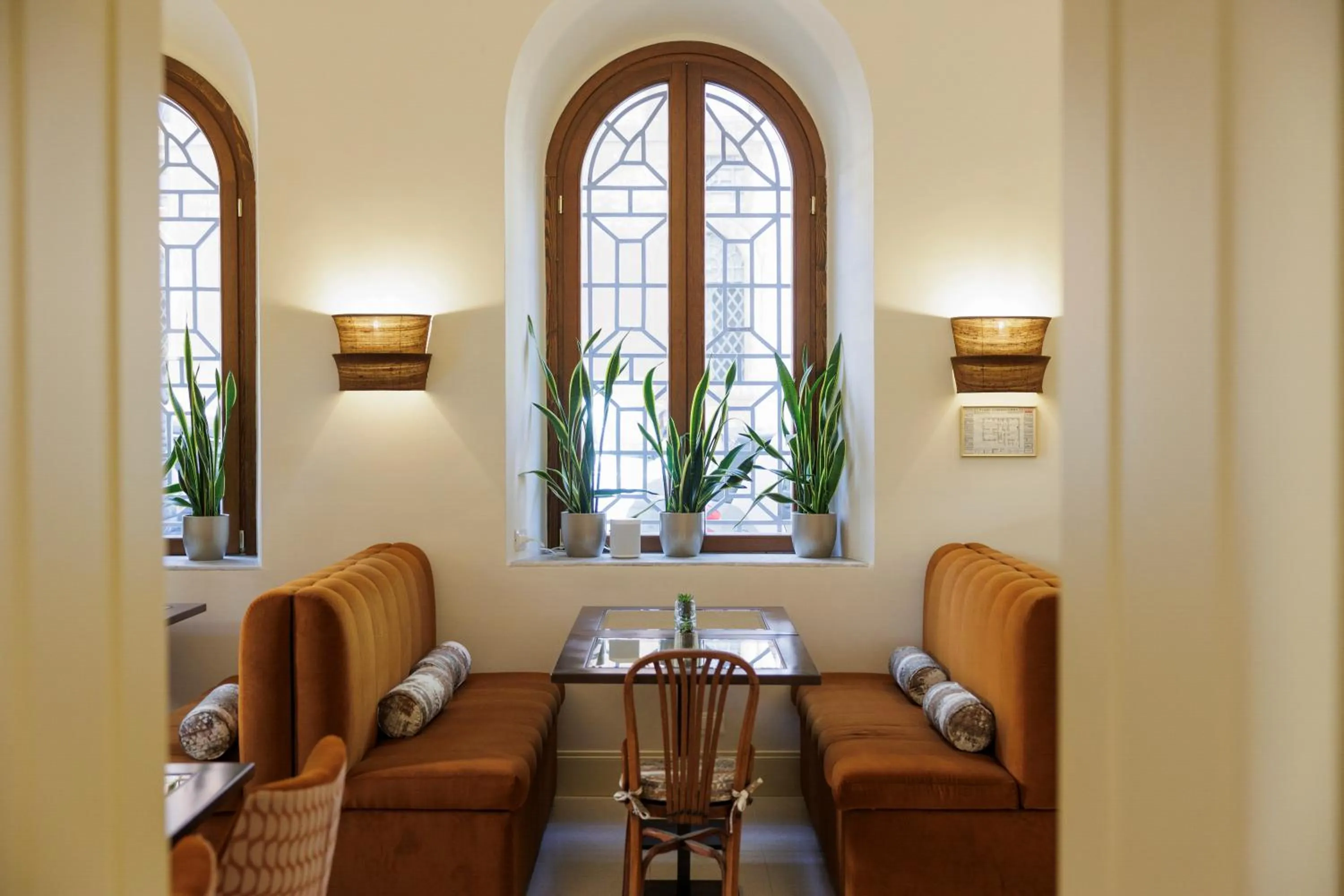 Restaurant/places to eat in Sentho Roma