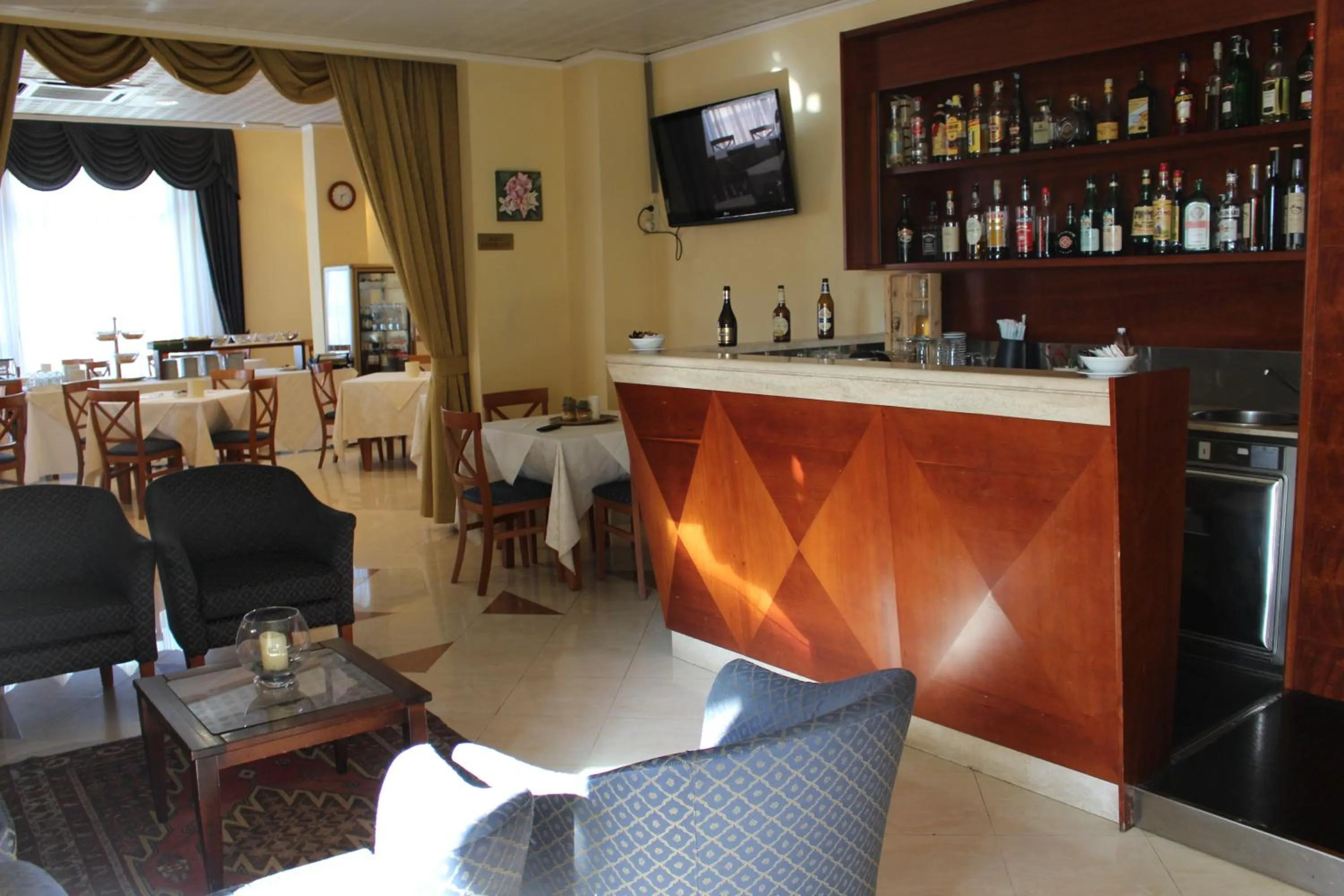 Lounge or bar in Hotel Semifonte