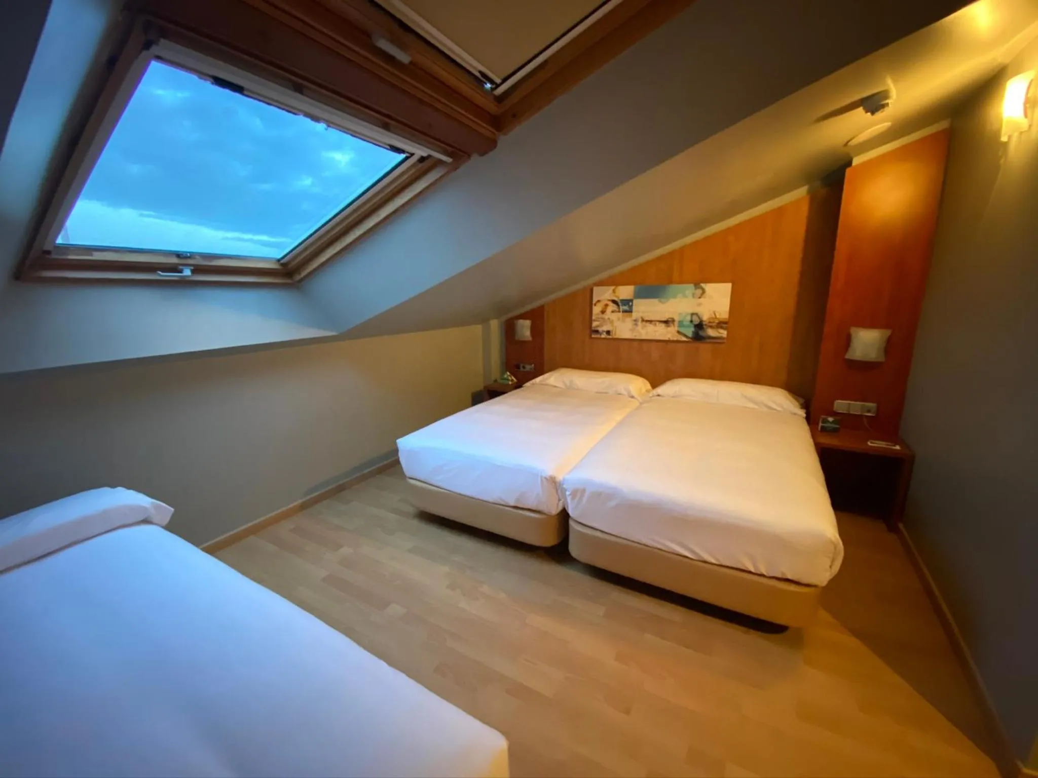 Photo of the whole room, Bed in Hotel Alda Palacio Valdés