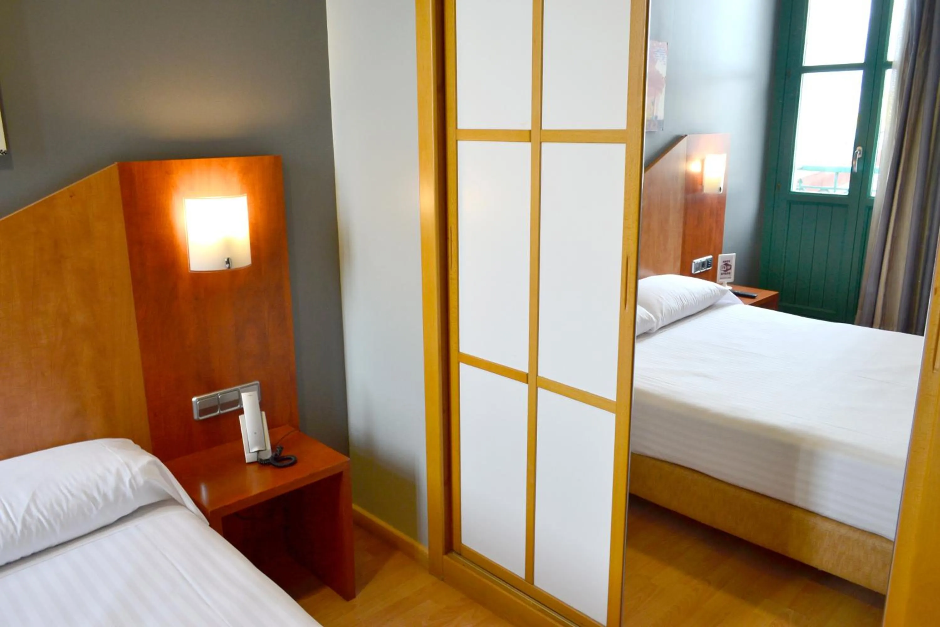 Bed in Hotel Alda Palacio Valdés