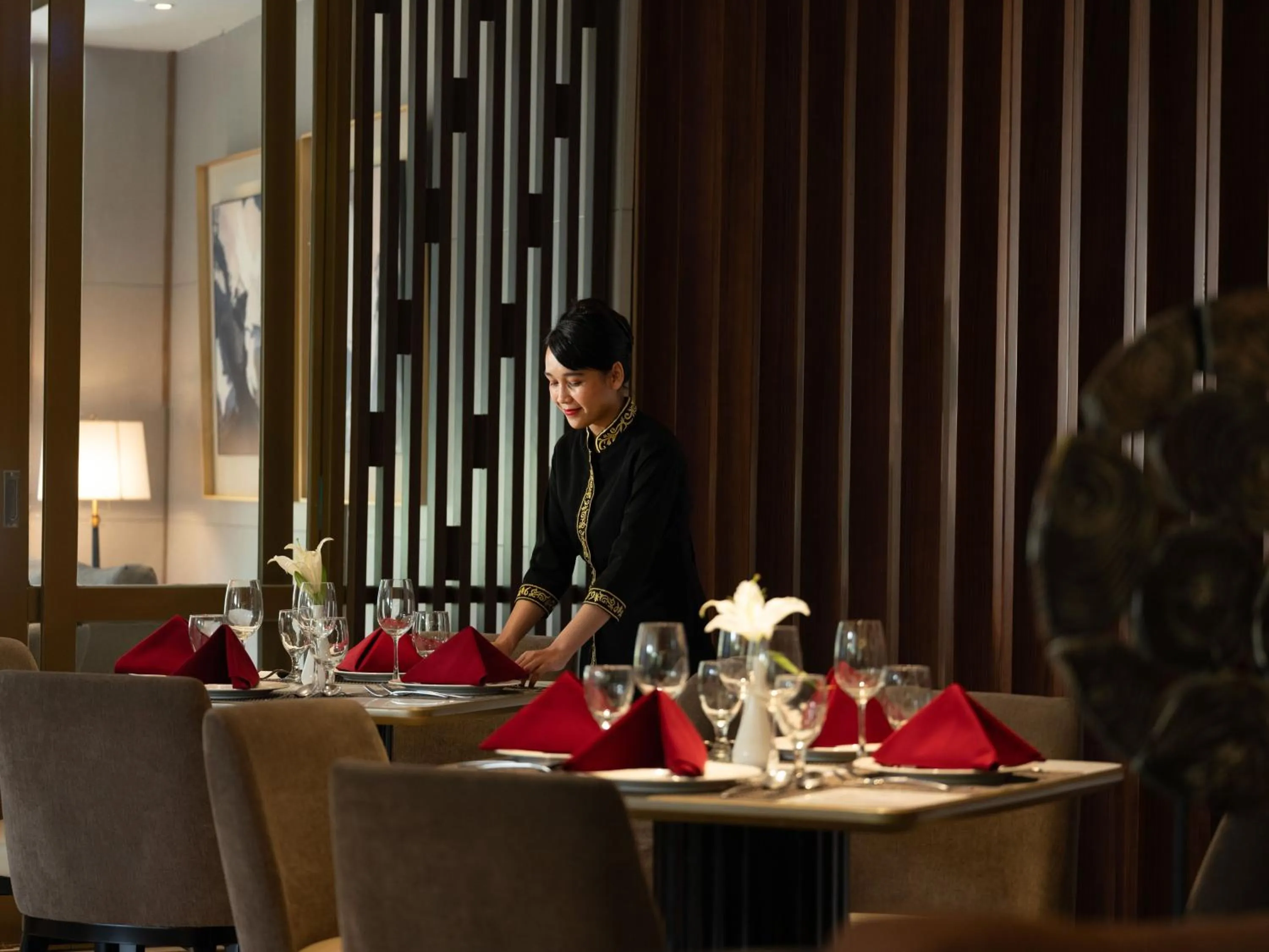 Restaurant/places to eat in Hotel Santika Premiere Gubeng Surabaya