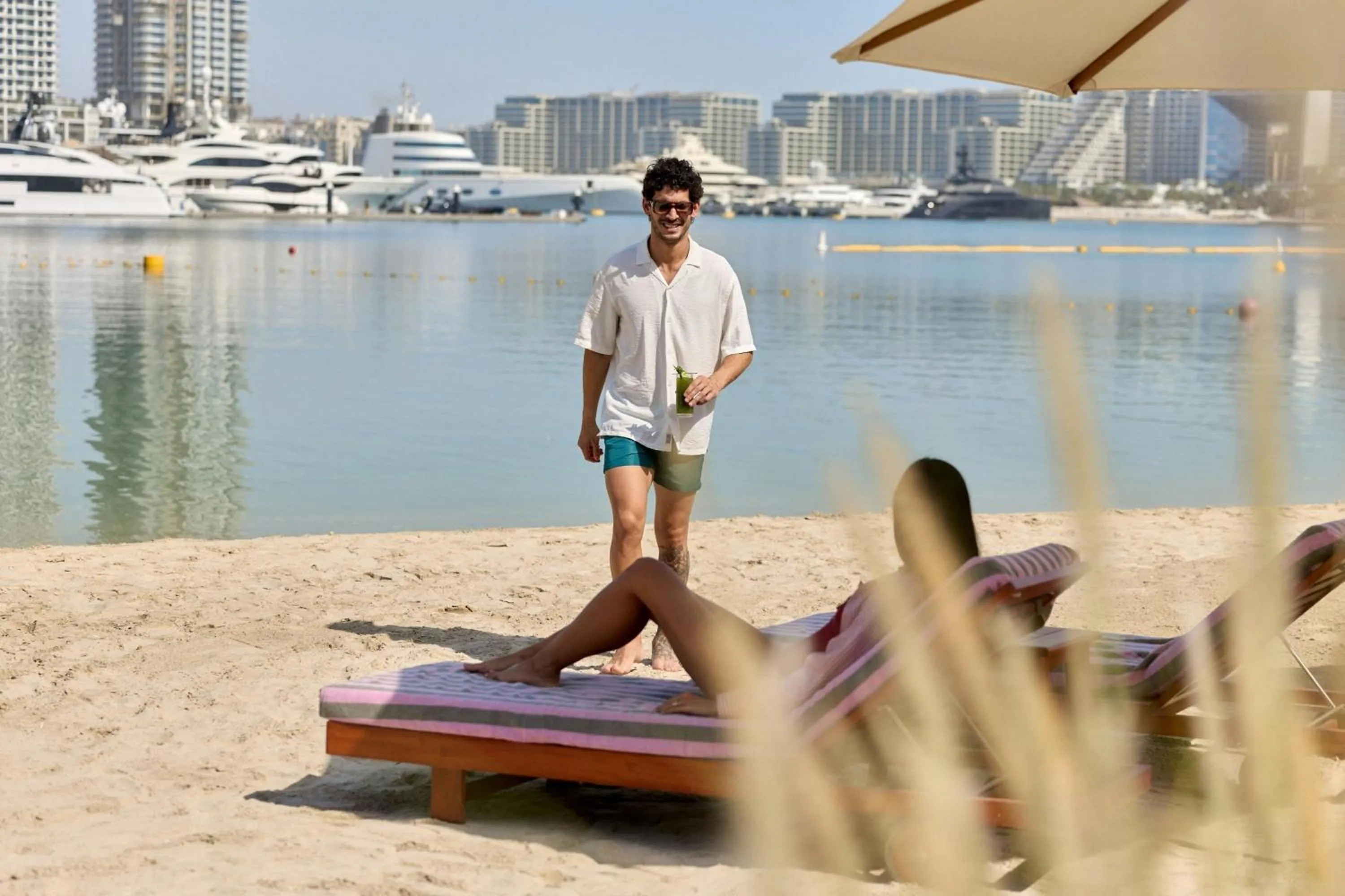 Beach in W Dubai - Mina Seyahi