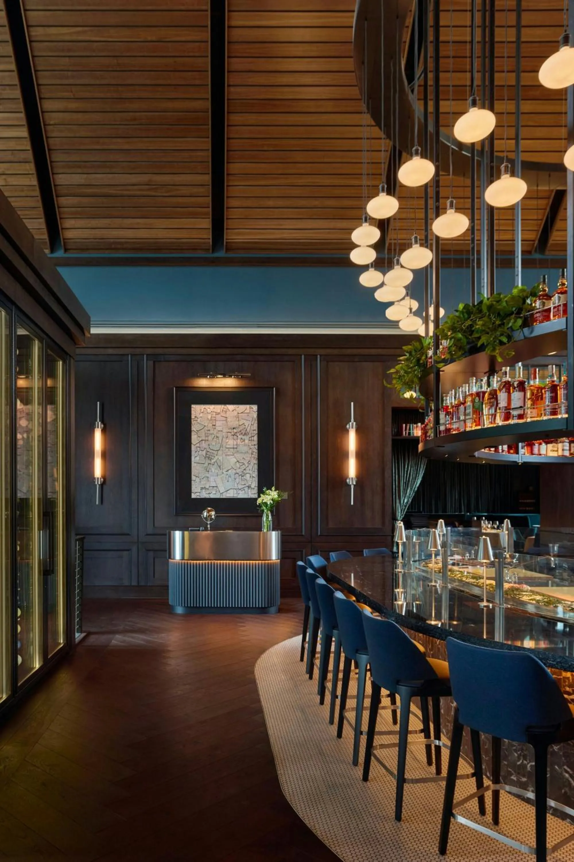 Lounge or bar in The Union Club Hotel at Purdue University, Autograph Collection