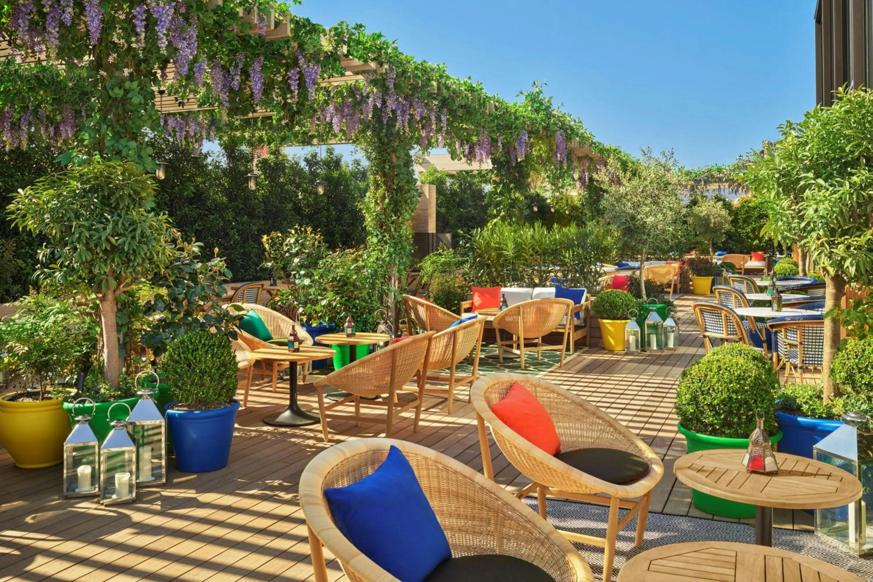 Restaurant/places to eat in The Madrid EDITION