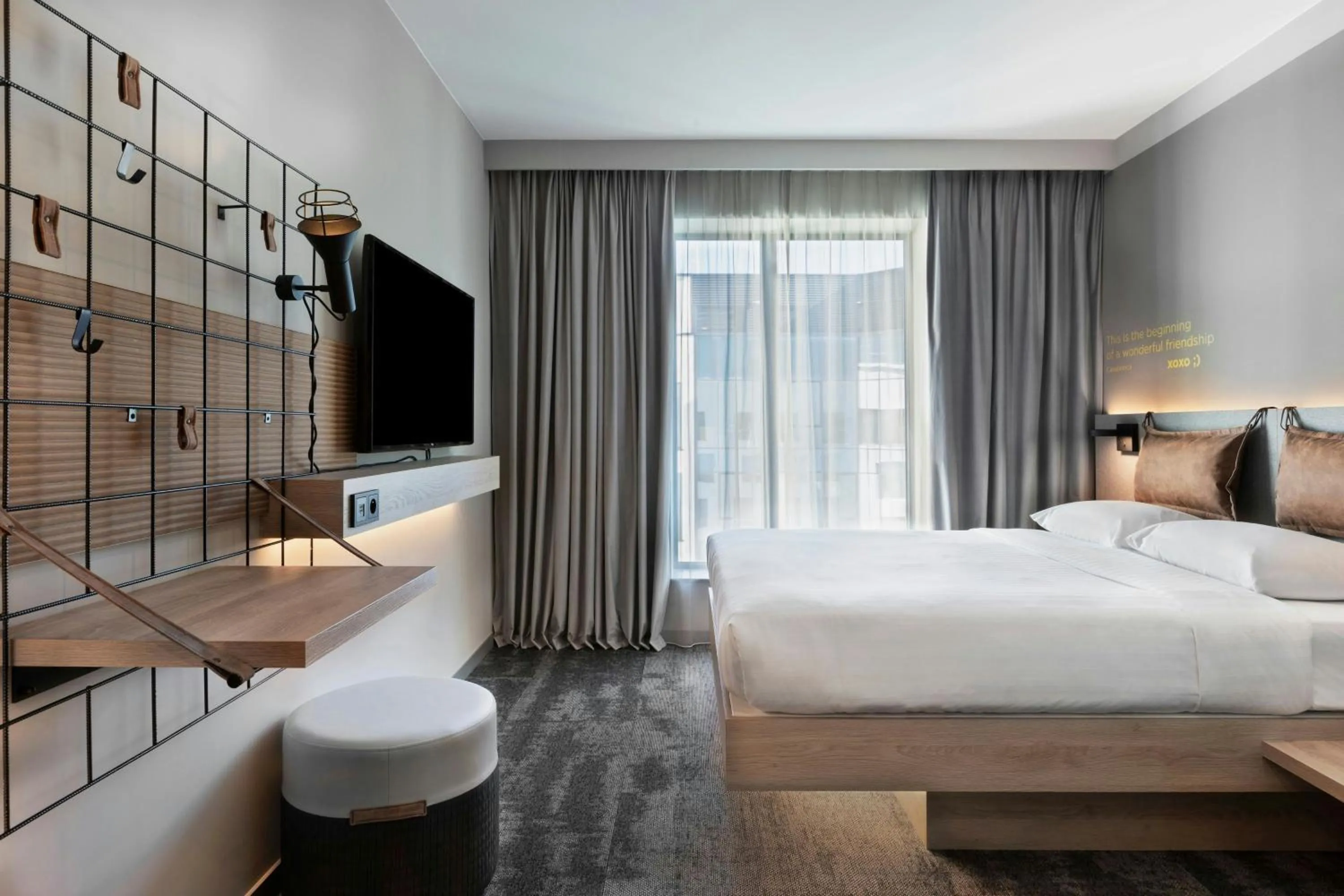 Bedroom, Bed in Moxy Szczecin City