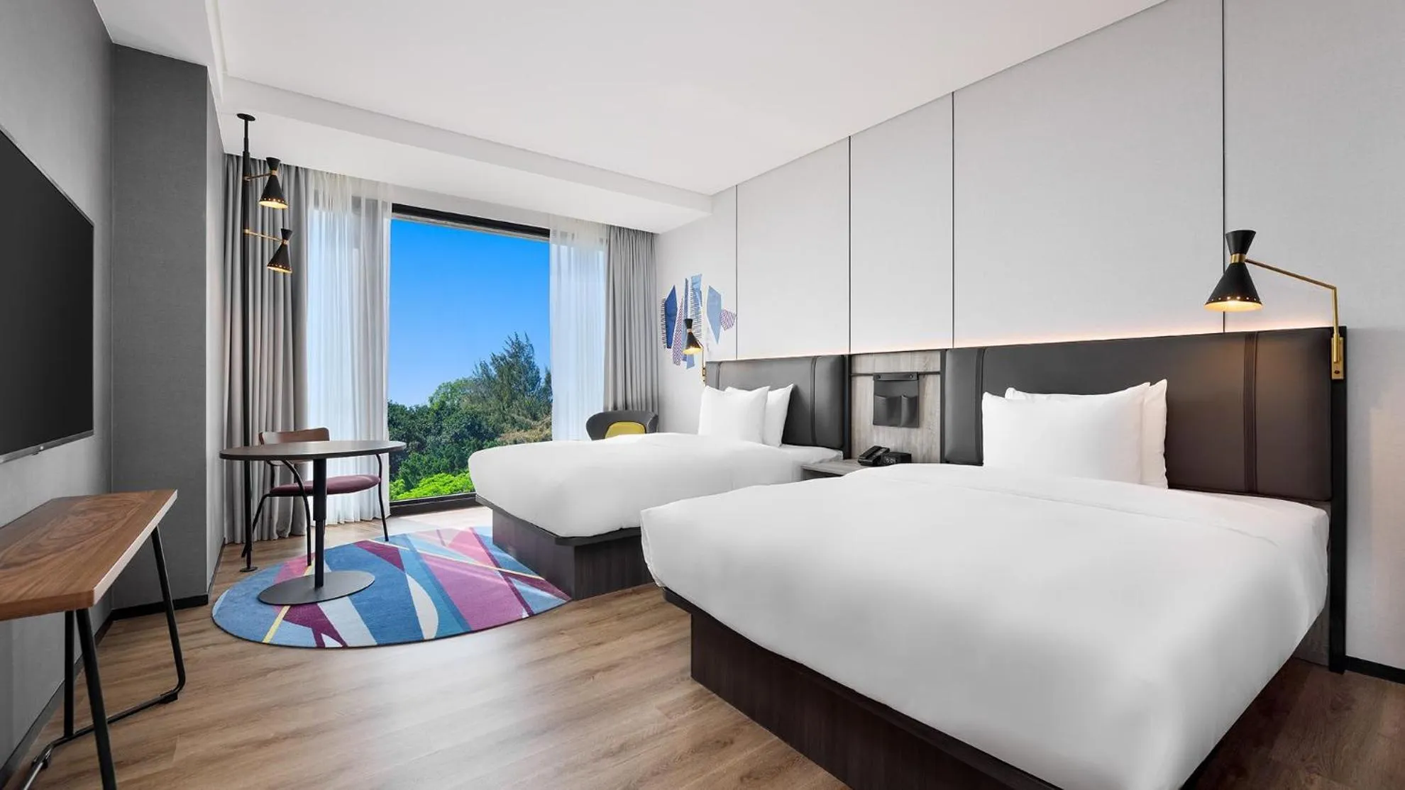 Photo of the whole room, Bed in Aloft Tainan Anping