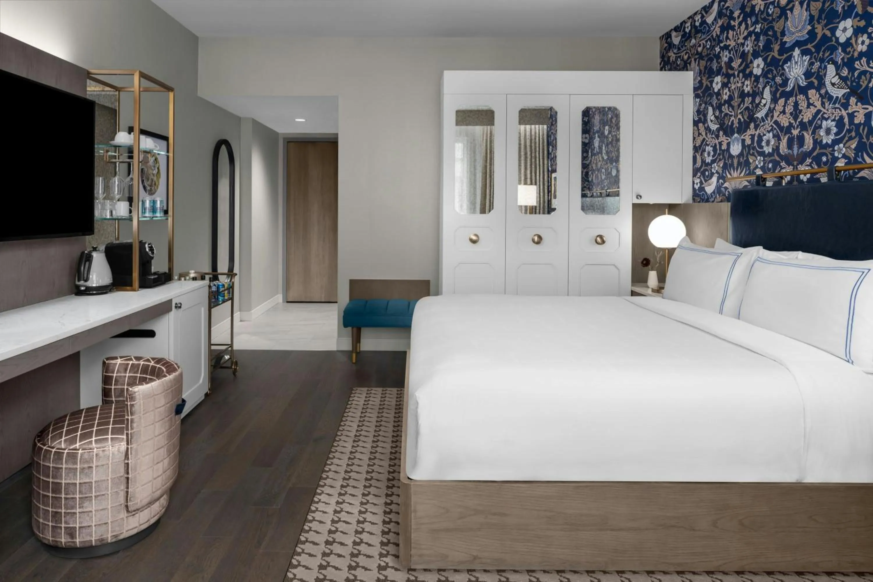 Photo of the whole room, Bed in The Dorian, Autograph Collection