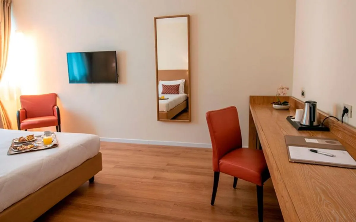 Bedroom, Bed in JR Hotels Gigli Firenze