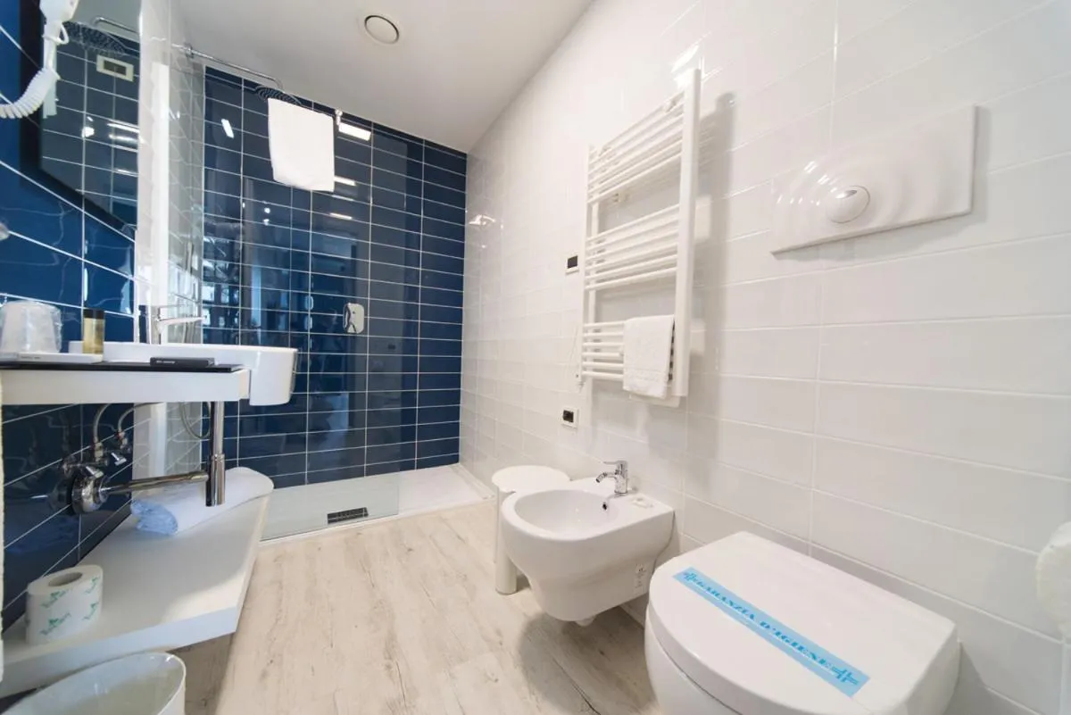 Bathroom in JR Hotels Gigli Firenze