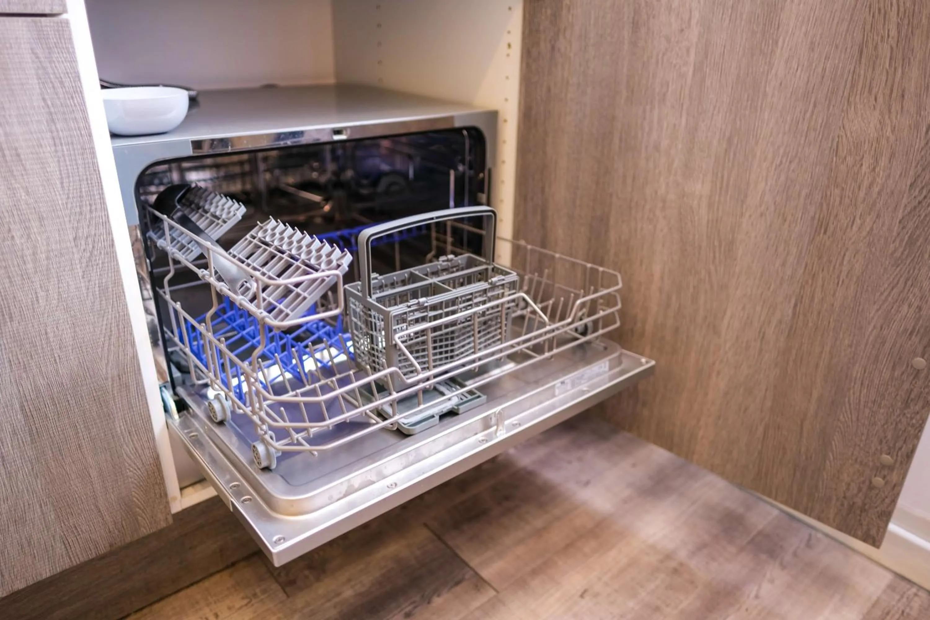 dishwasher in Studio'Moment Saint-Omer Centre