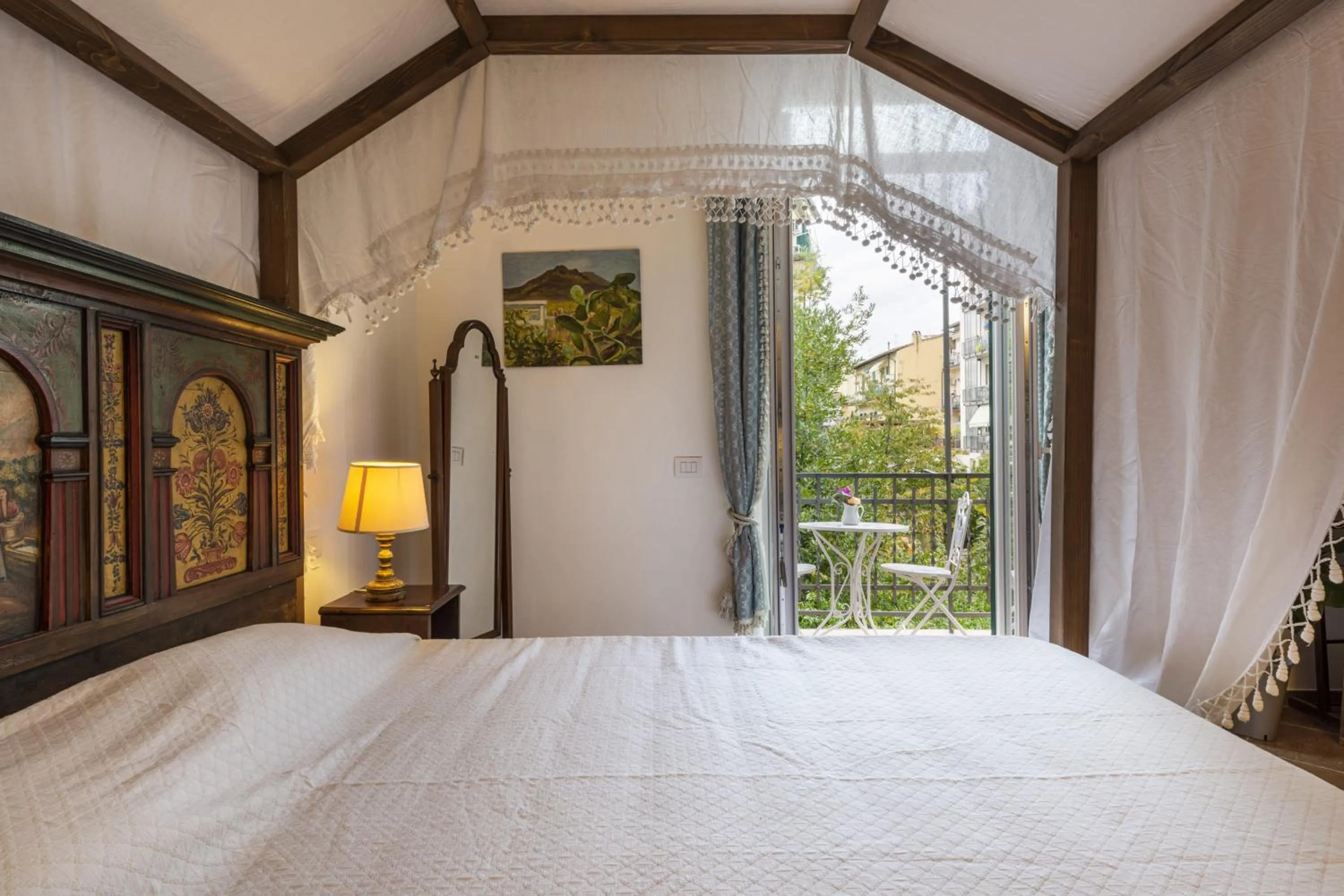 Bed in Marimat by Mmega