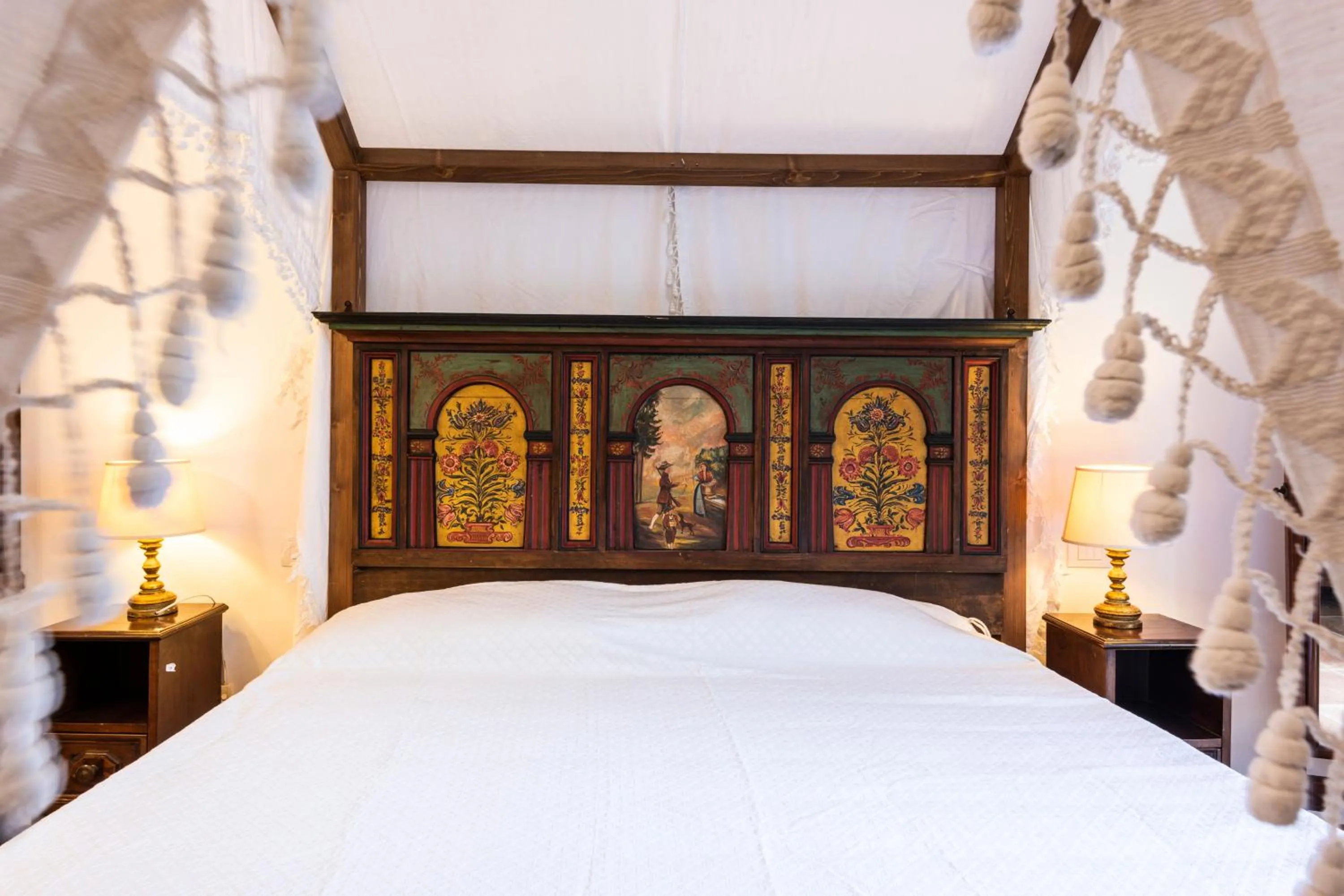 Bed in Marimat by Mmega