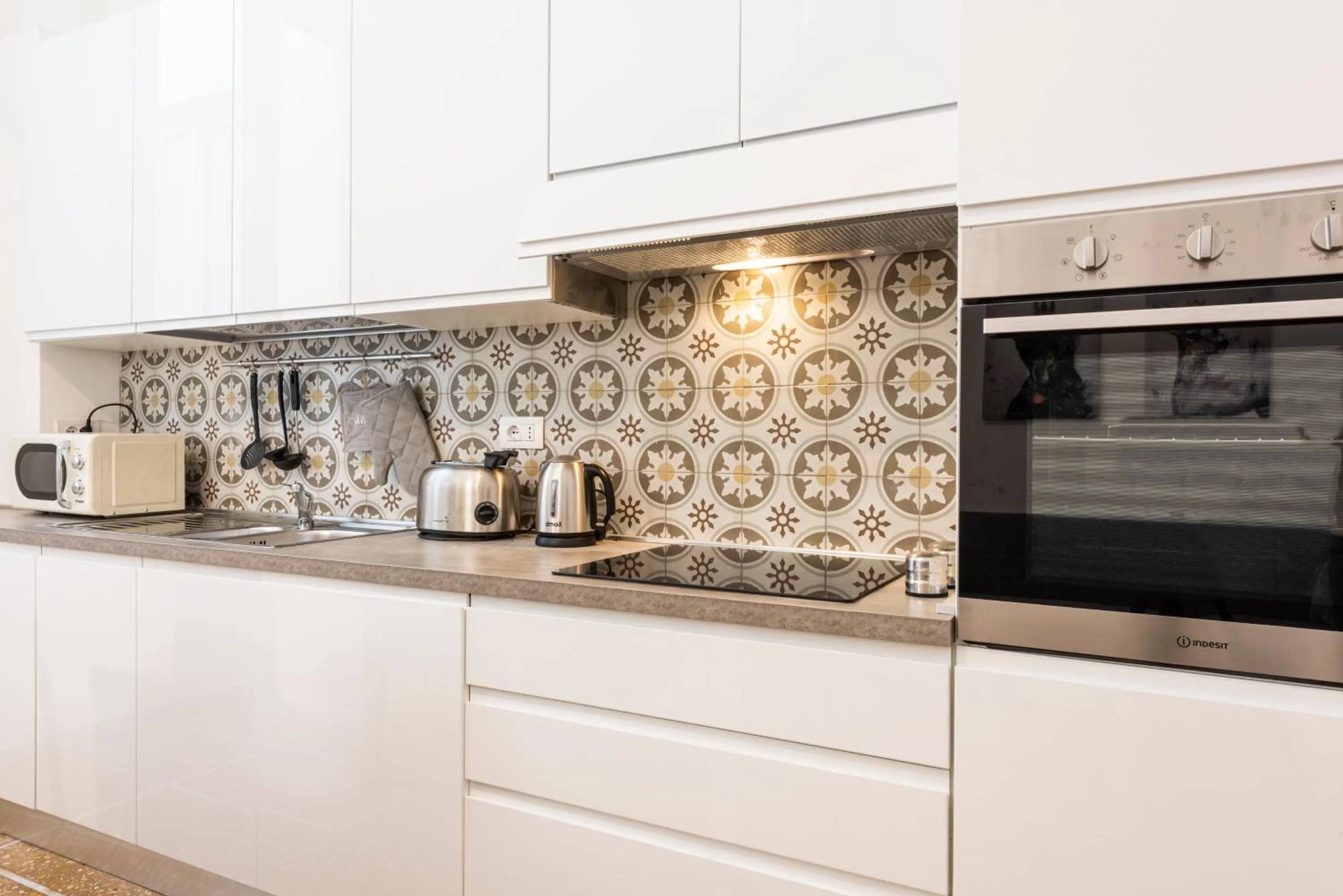 Kitchen or kitchenette in Marimat by Mmega