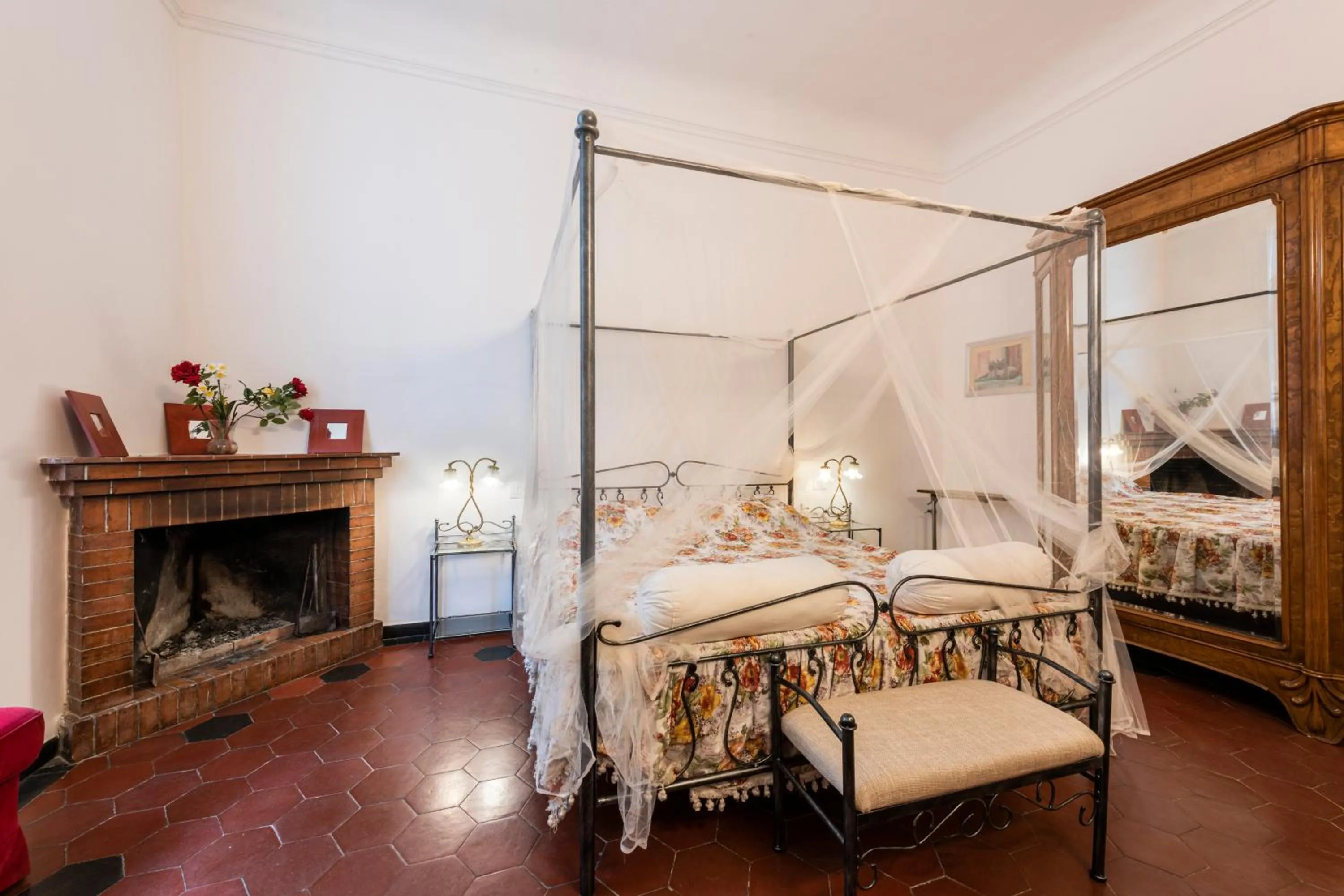 Bed in Marimat by Mmega