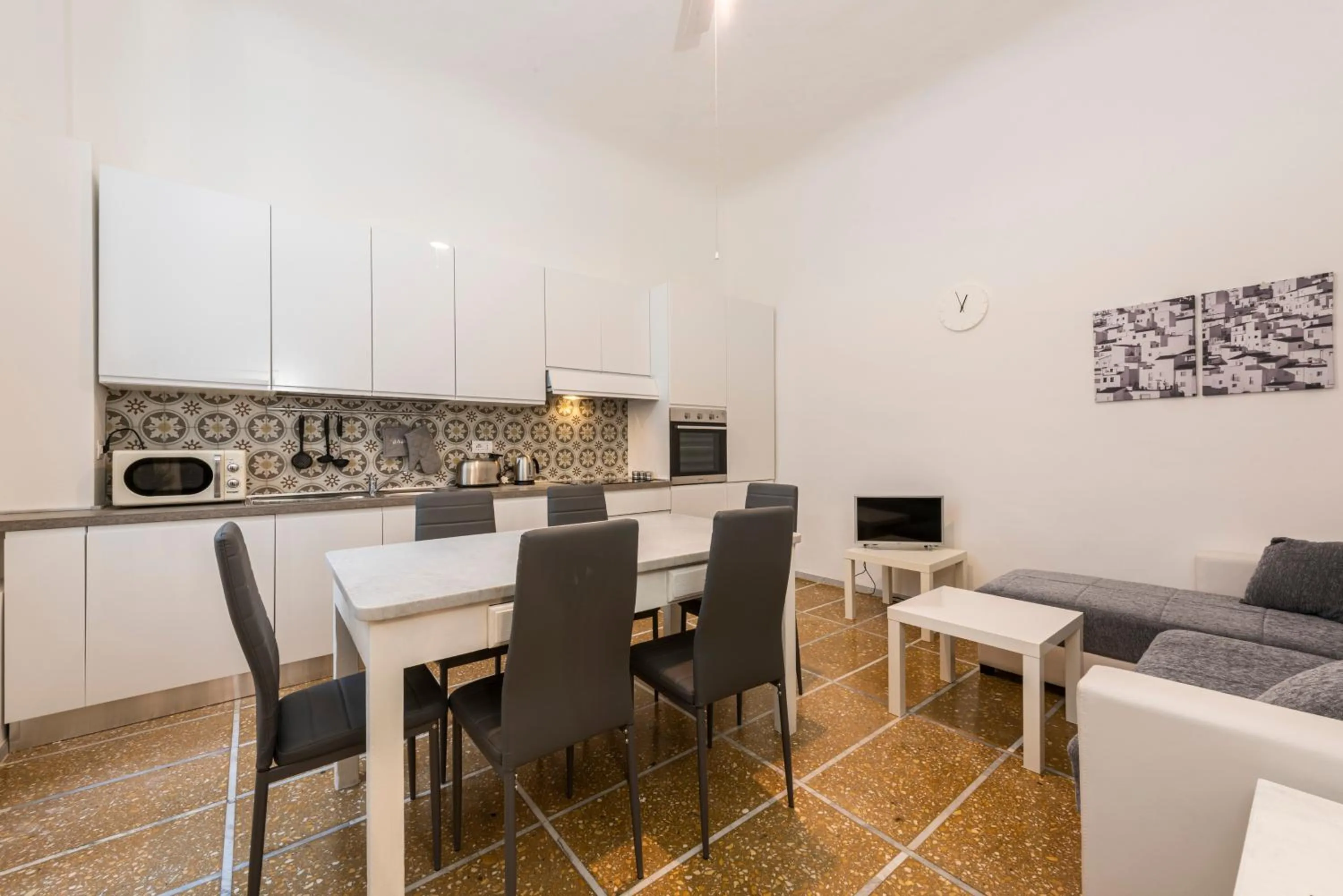 Kitchen or kitchenette in Marimat by Mmega