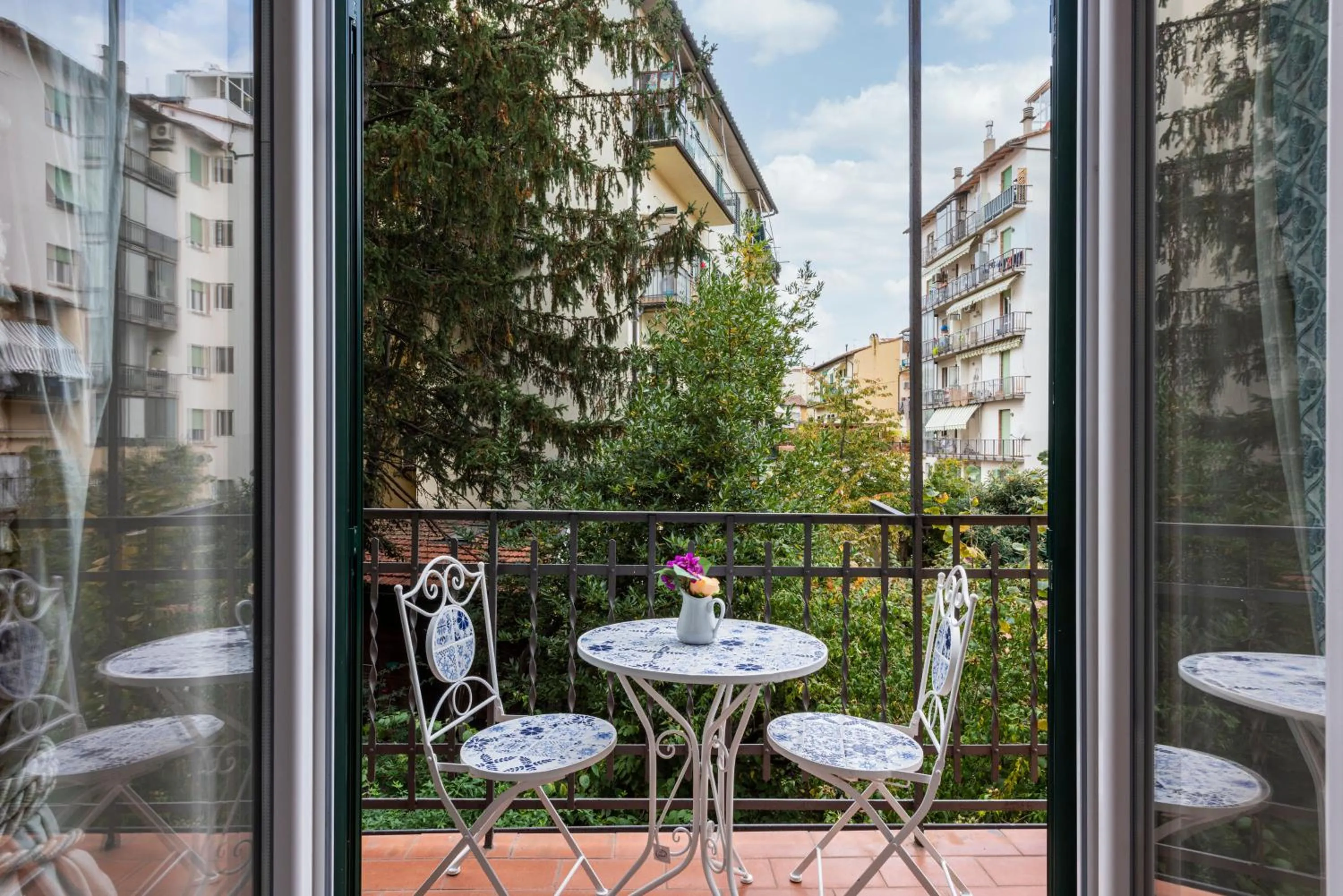 Balcony/Terrace in Marimat by Mmega