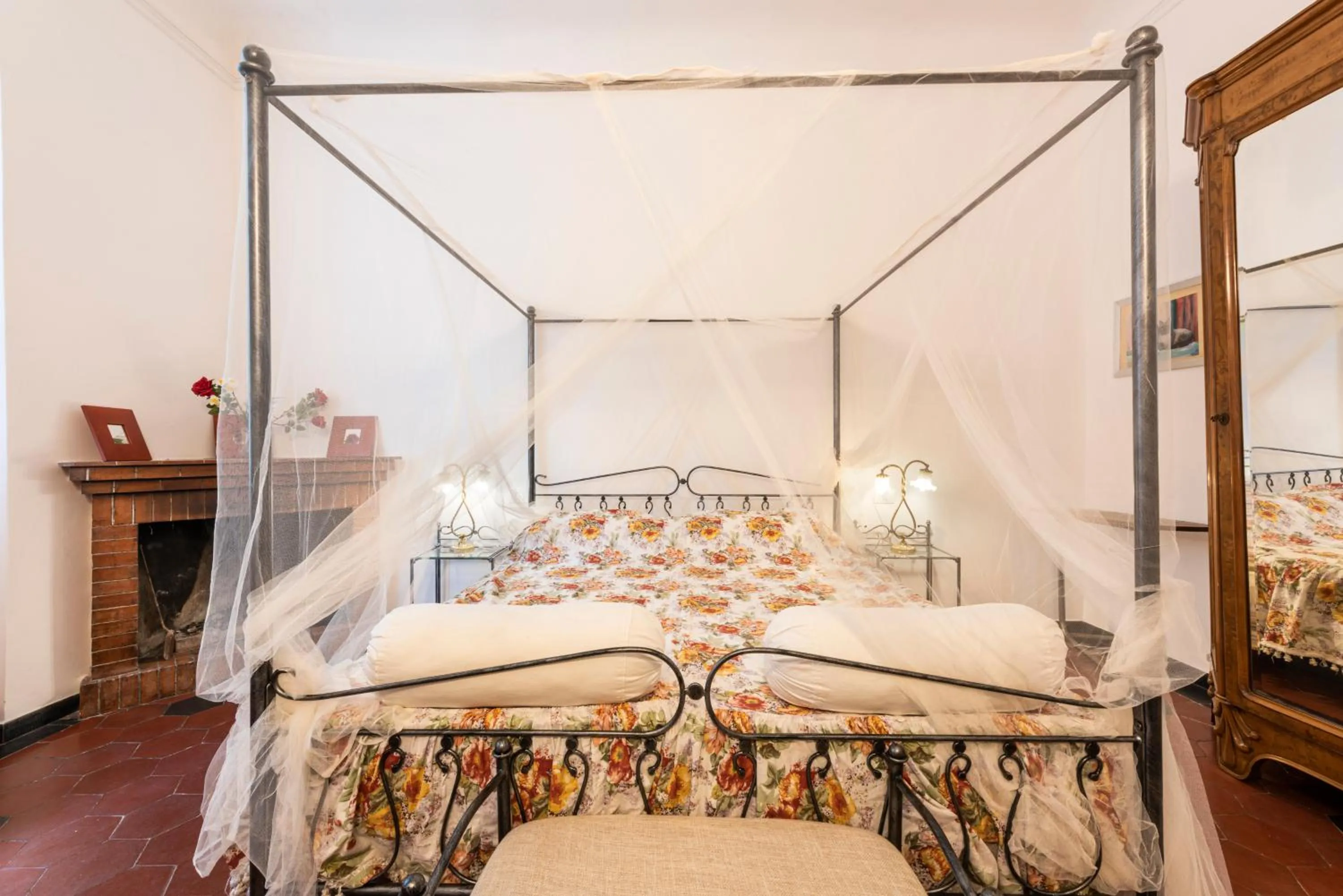 Bed in Marimat by Mmega