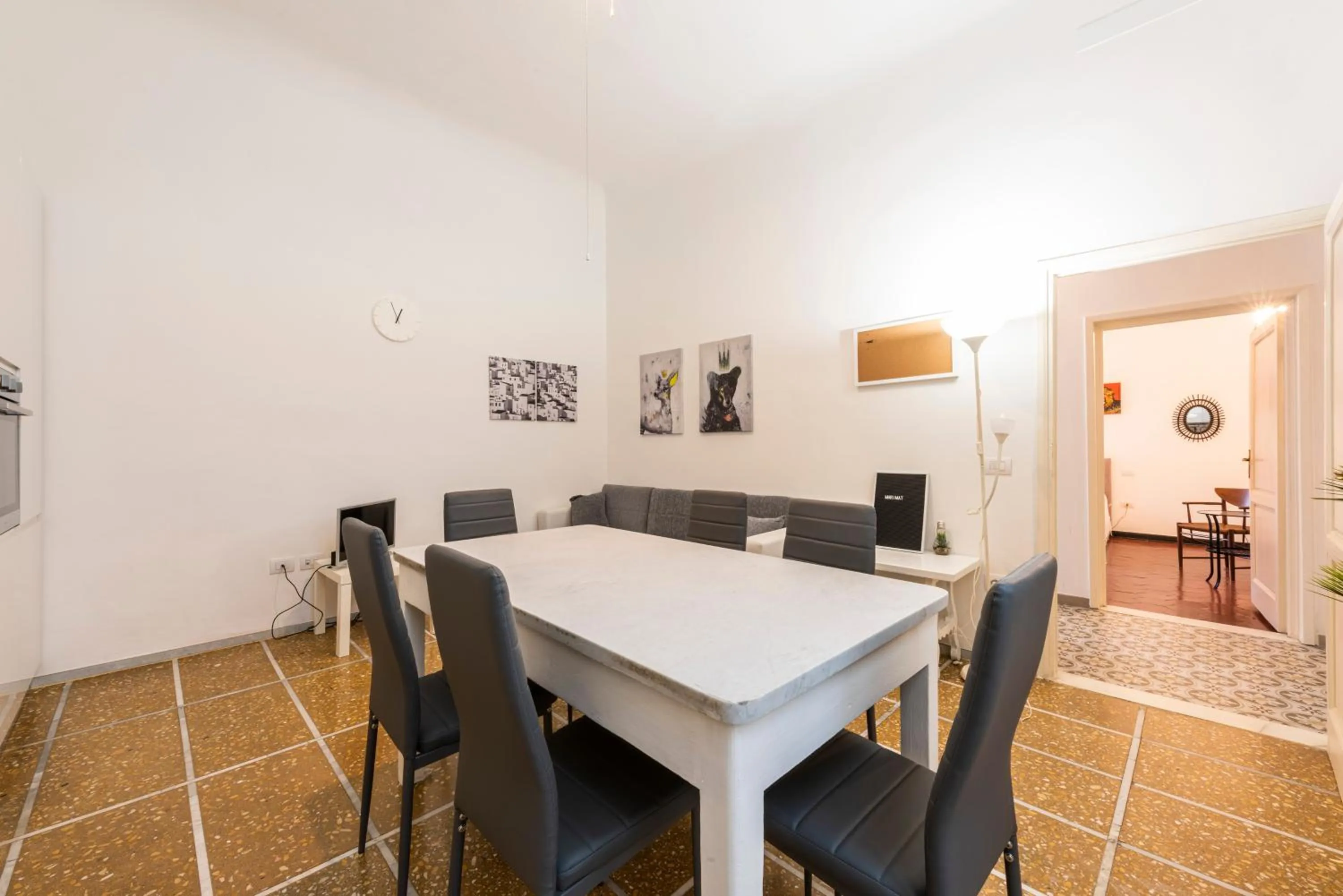 Dining area in Marimat by Mmega