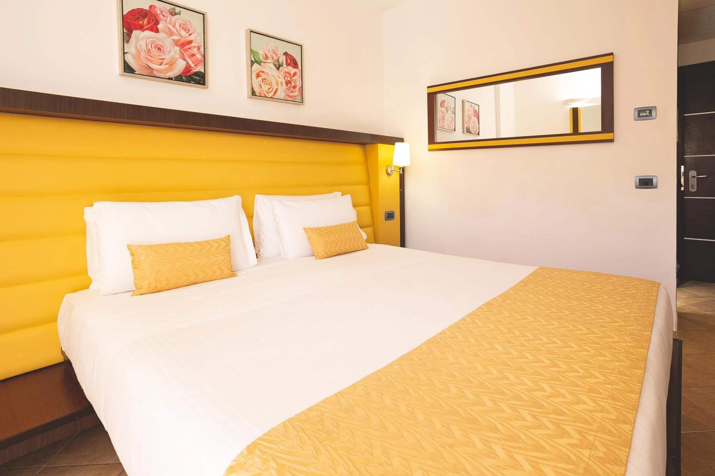 Bed in Park Hotel Marinetta - Beach & Spa