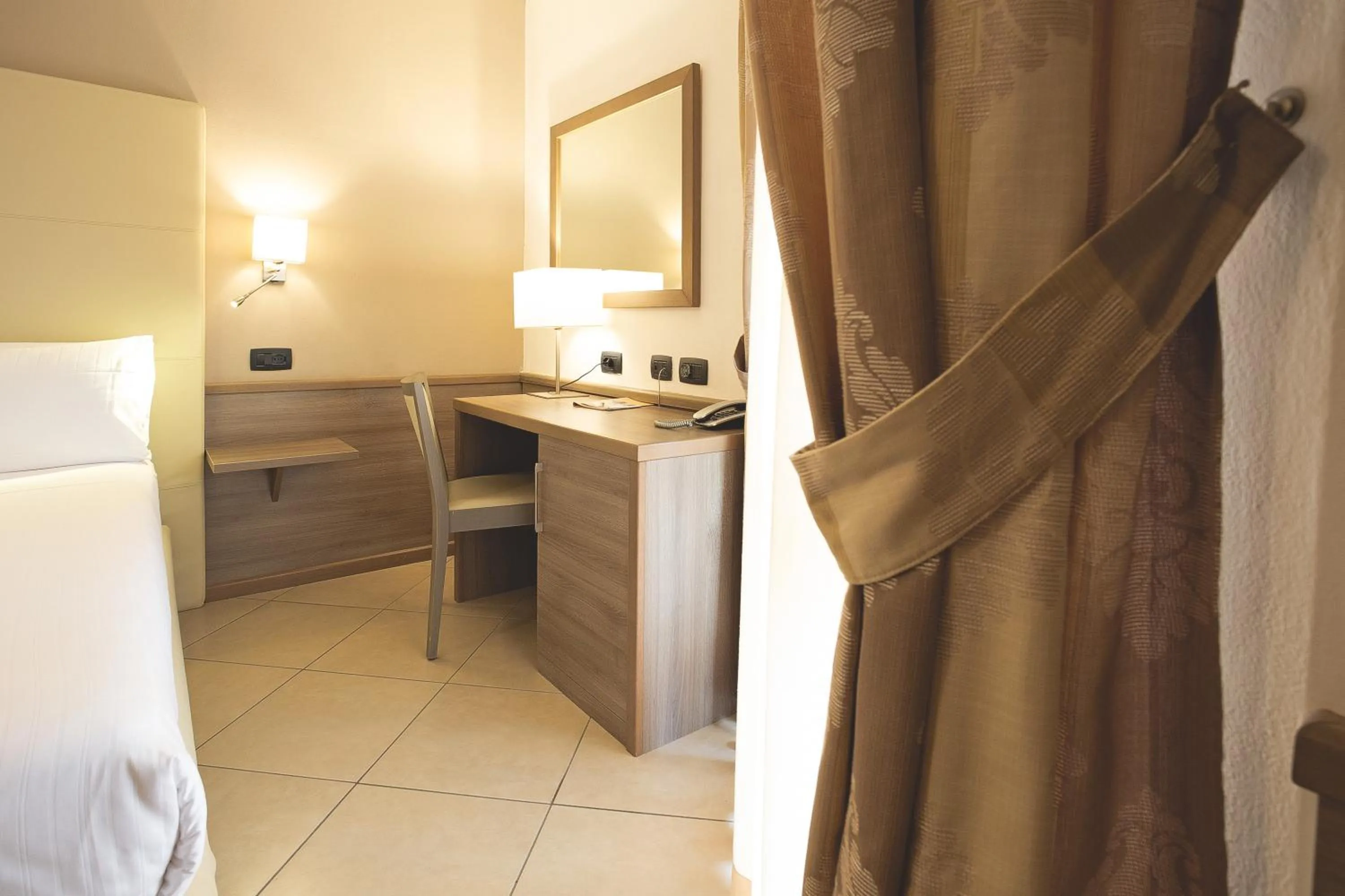 Bedroom, Bed in Park Hotel Marinetta - Beach & Spa