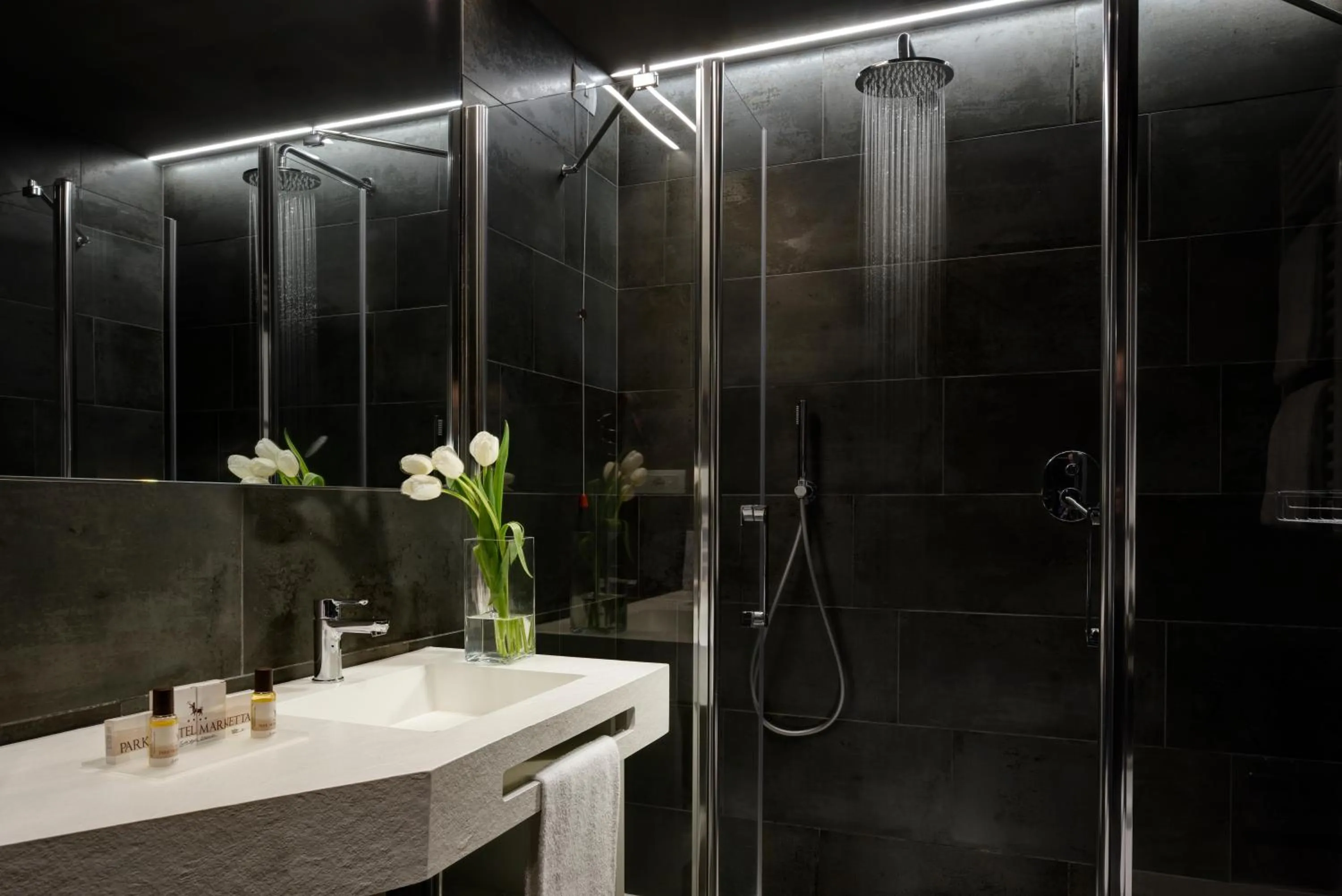 Bathroom in Park Hotel Marinetta - Beach & Spa