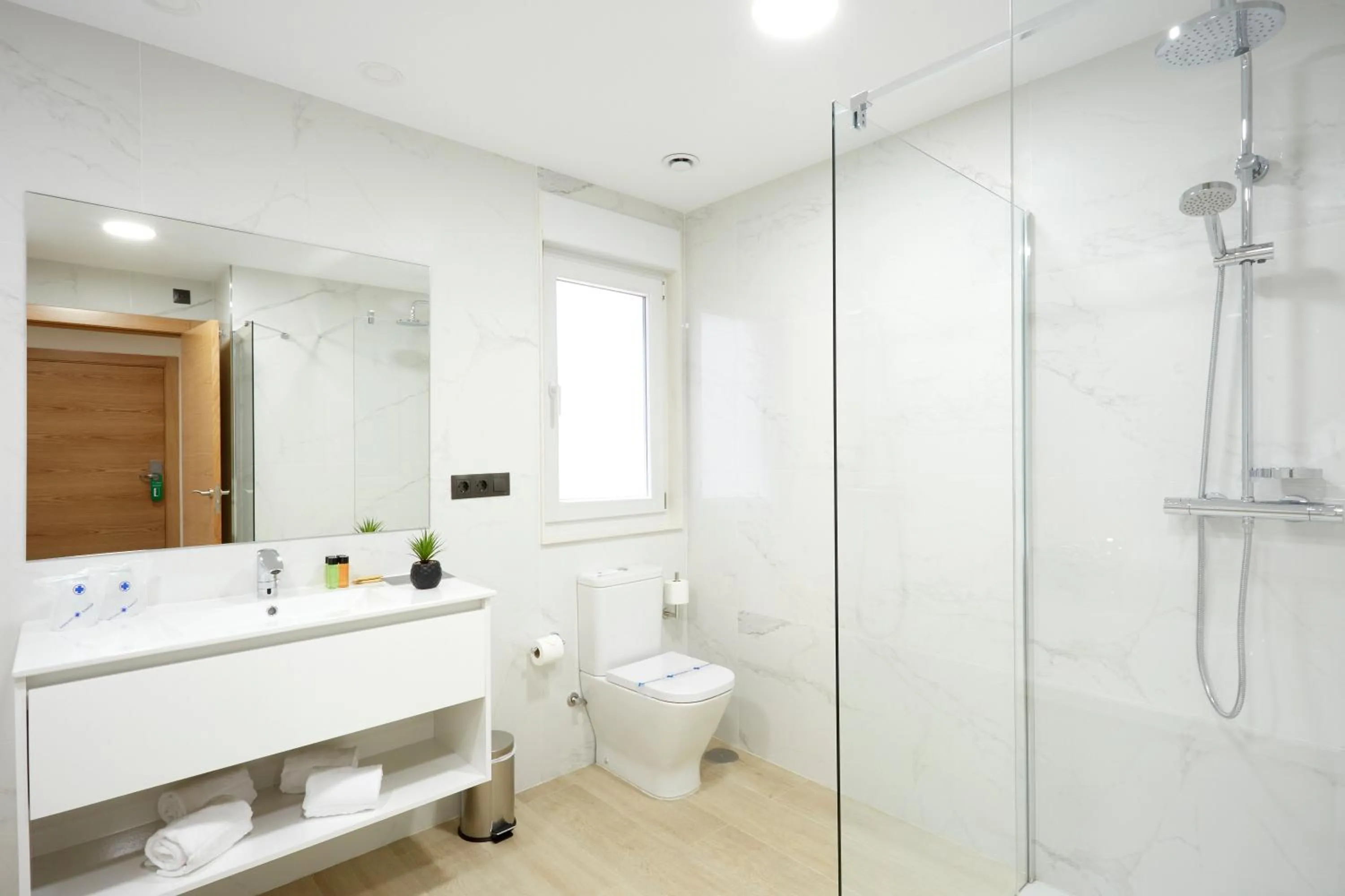 Hotel Arias Aeropuerto