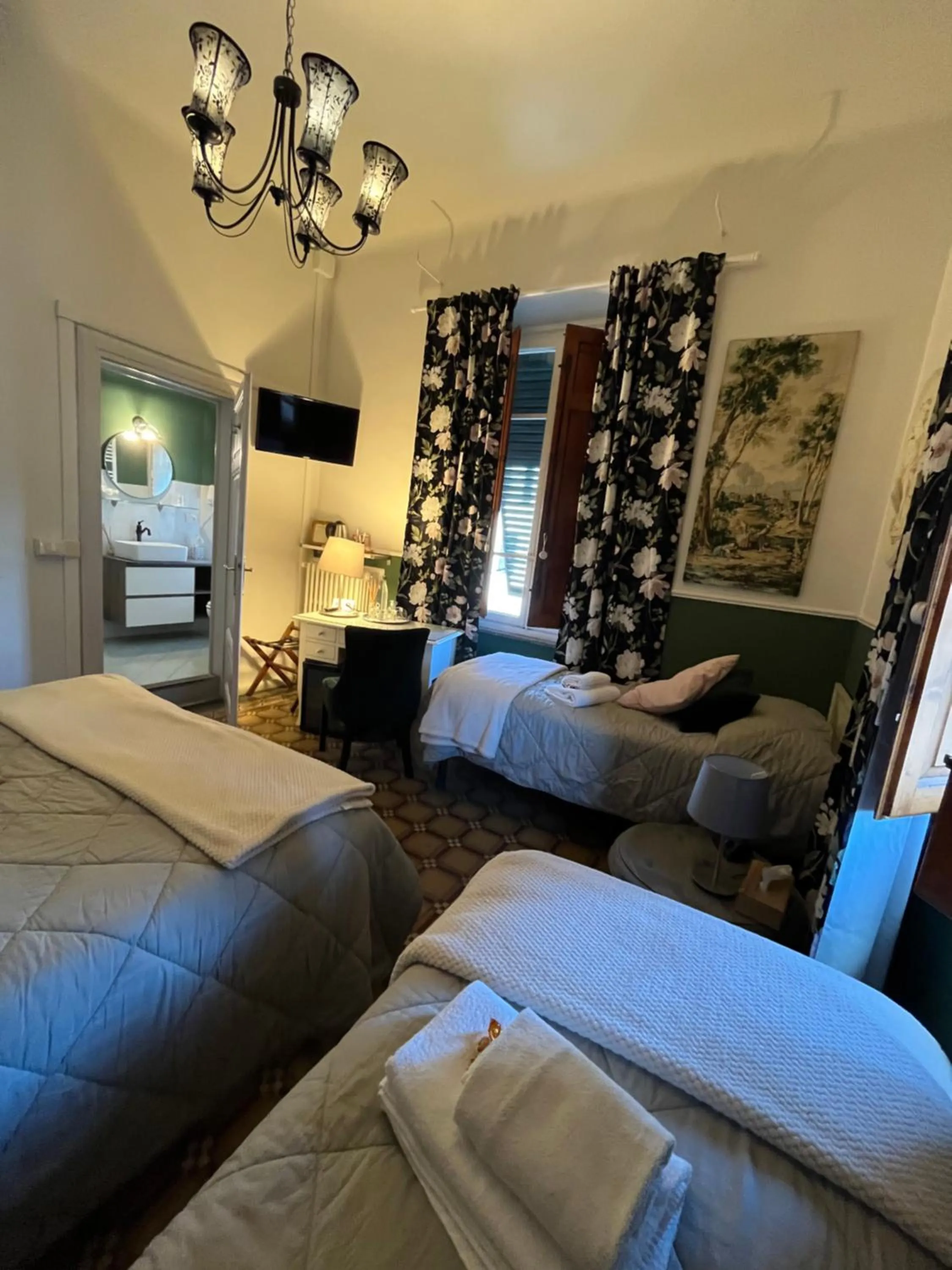 Bed in Villa San Donato B&B