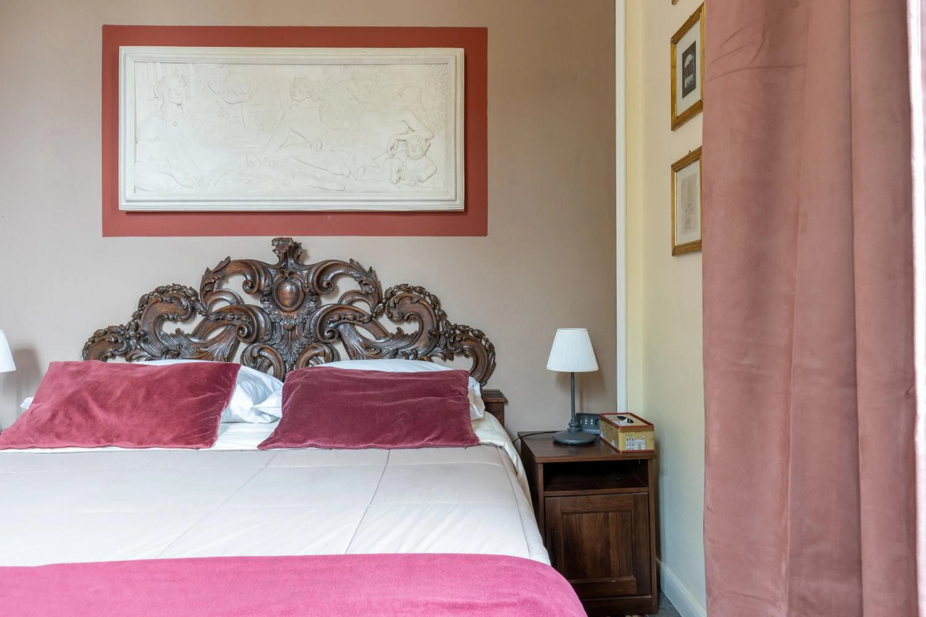 Decorative detail, Bed in Villa San Donato B&B