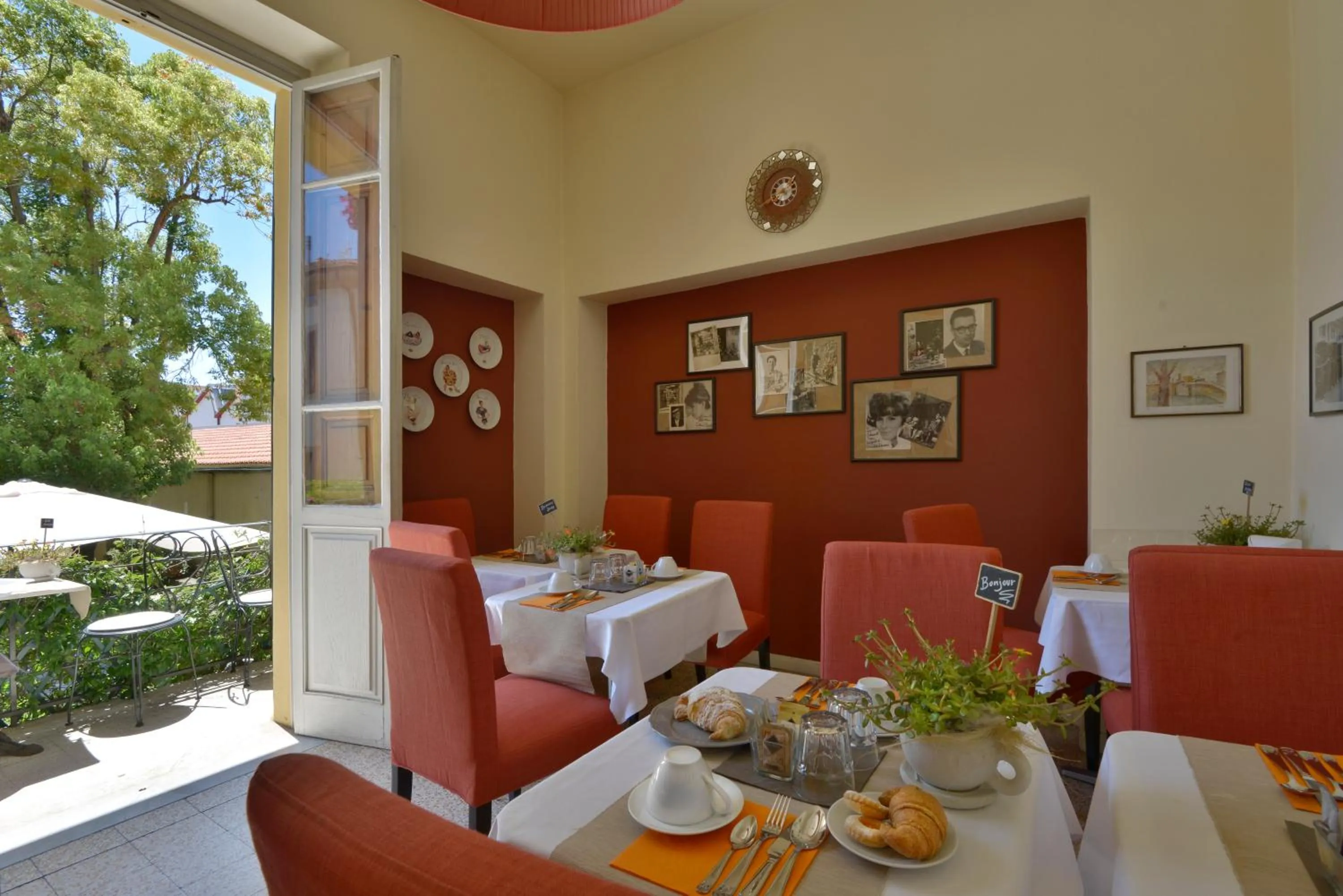 Restaurant/places to eat in Villa San Donato B&B