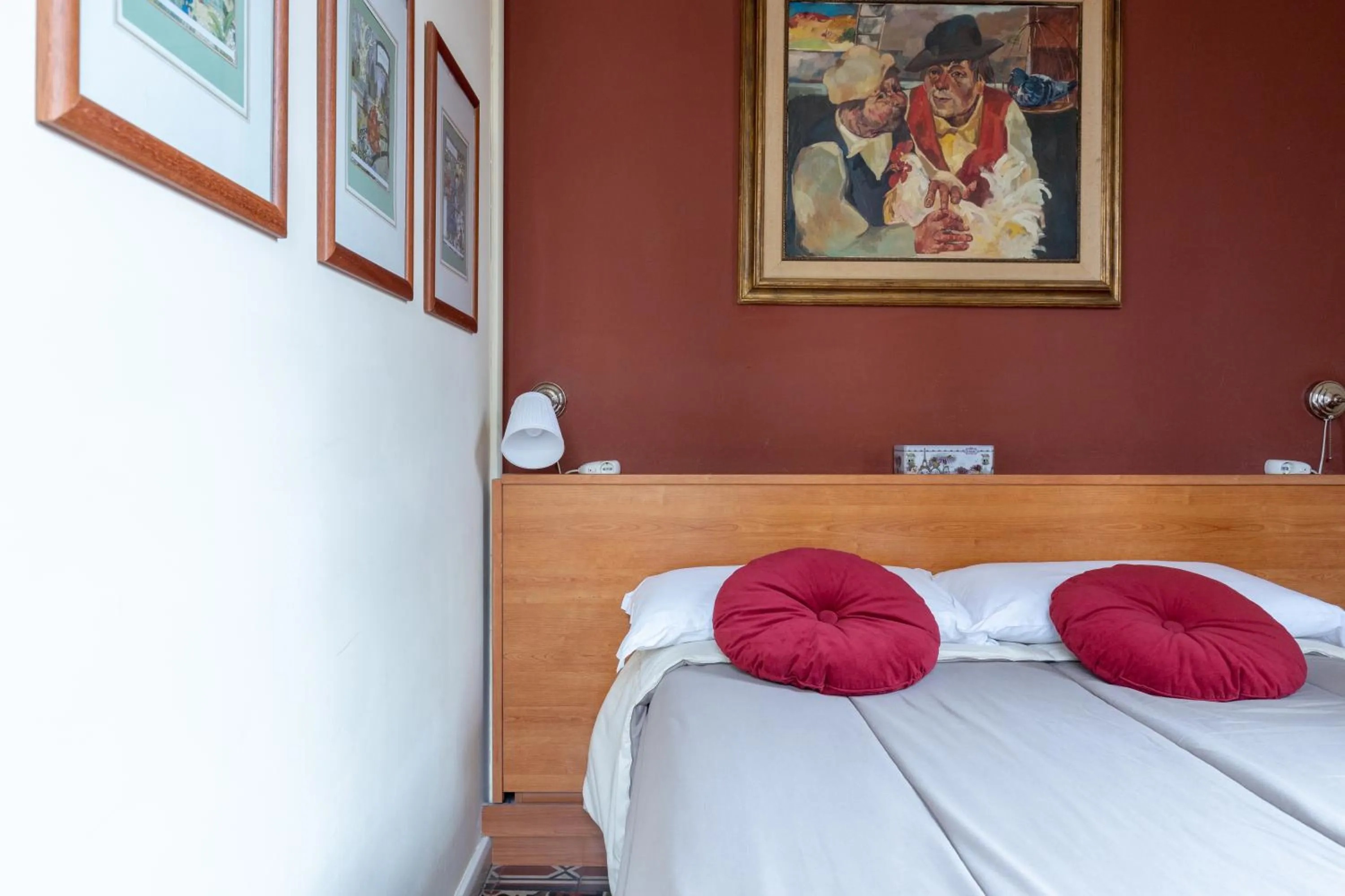 Decorative detail, Bed in Villa San Donato B&B